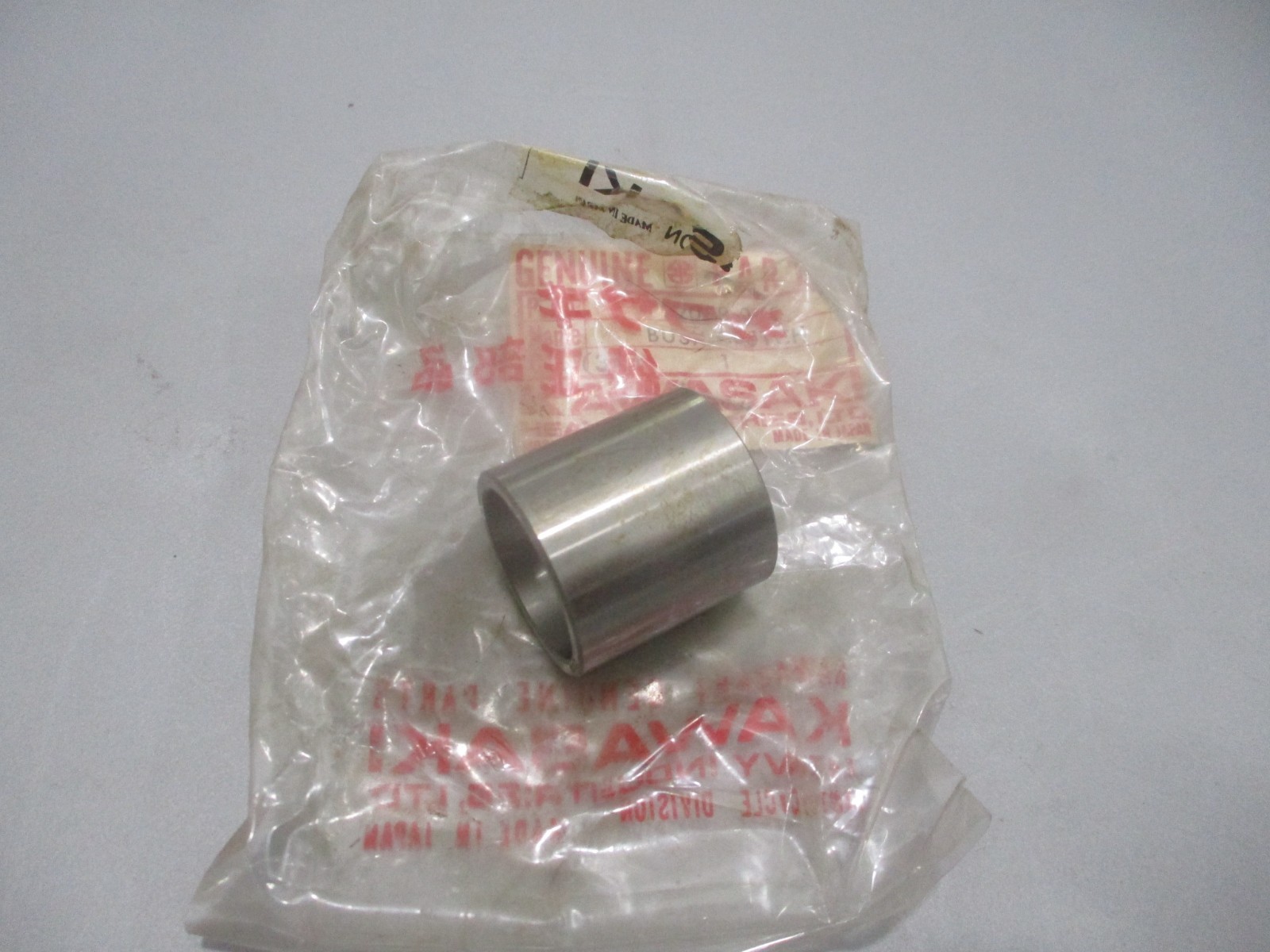 NOS Kawasaki OEM Clutch Bushing A1 A1R A1SS S1B S1C A7 A7SS S2 H2 H2B 92028-045