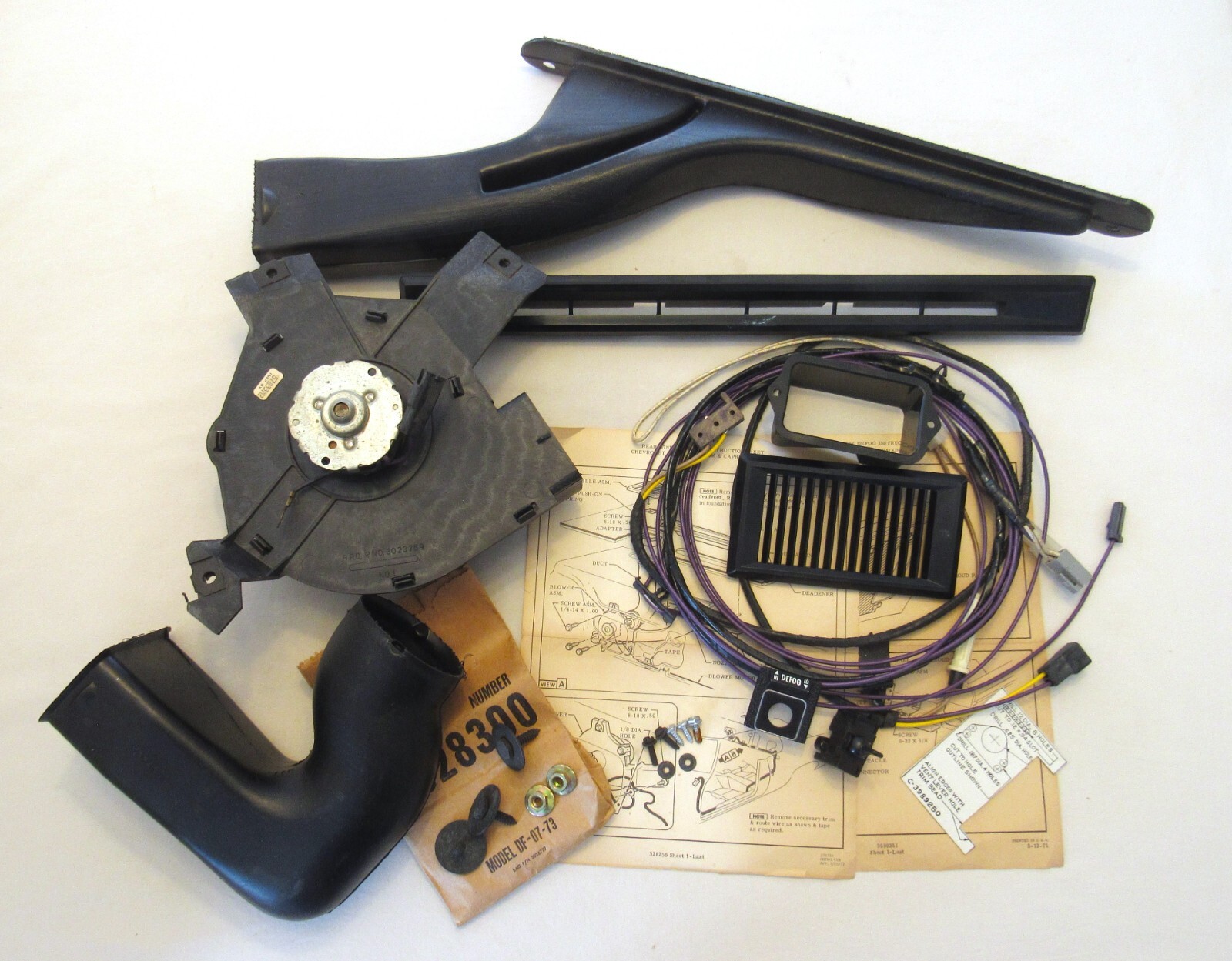 NOS 1971-73 Chevy Impala Caprice Custom Coupe Rear Window Defogger Kit GM 994331