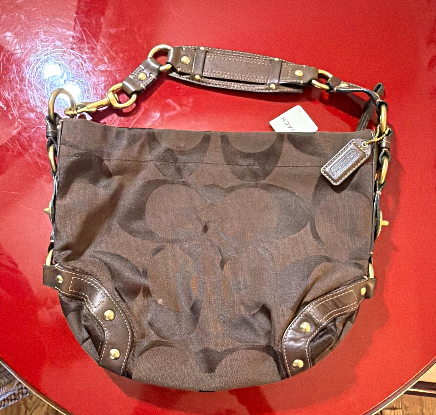 Coach Women\'s Signature Logo Shoulder Bag Brown Zip Top Gold Hardware Pockets