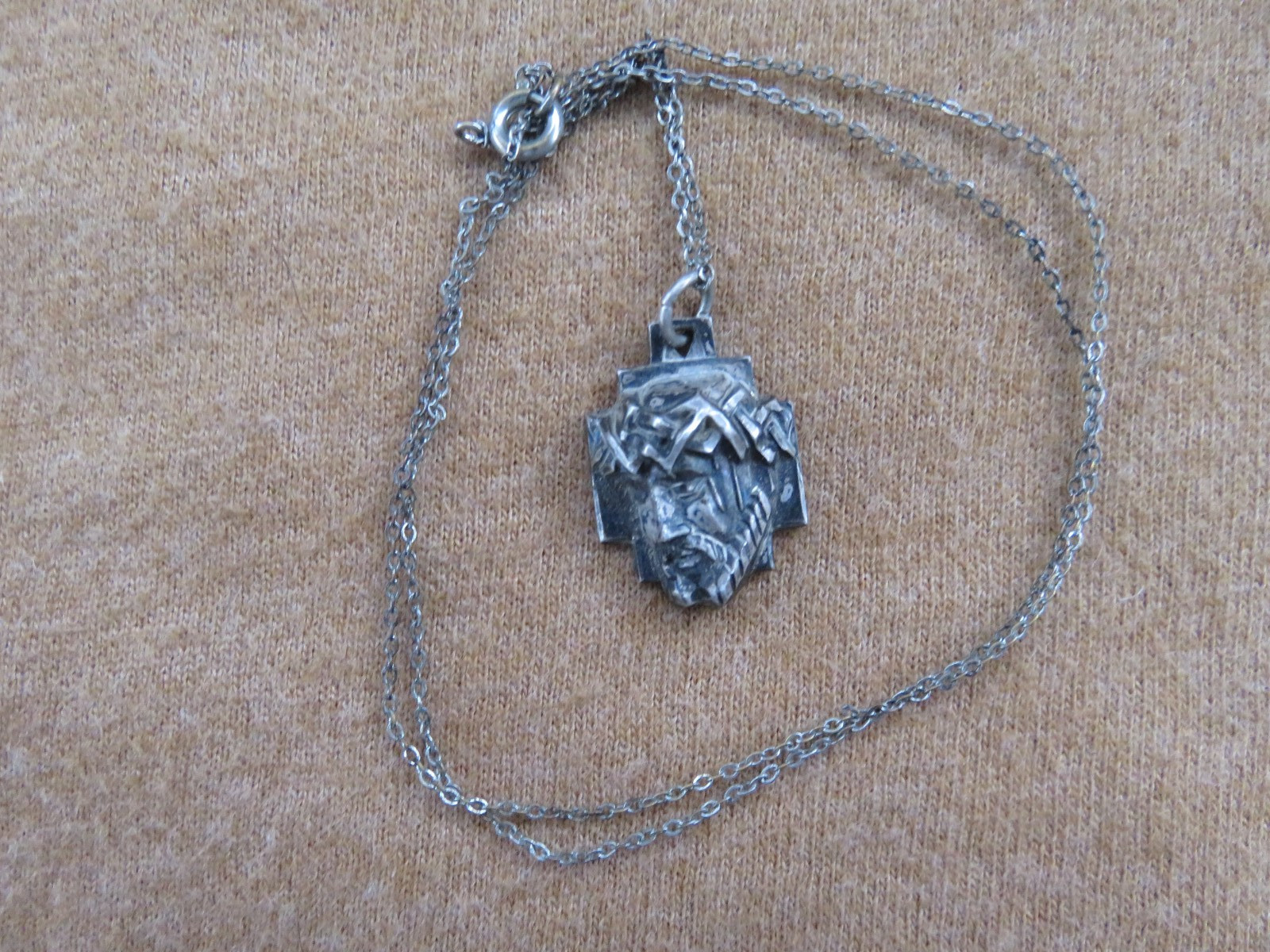 Sterling Silver Abstract Art Deco Jesus Head w/Crown of Thorns Necklace Creed Co