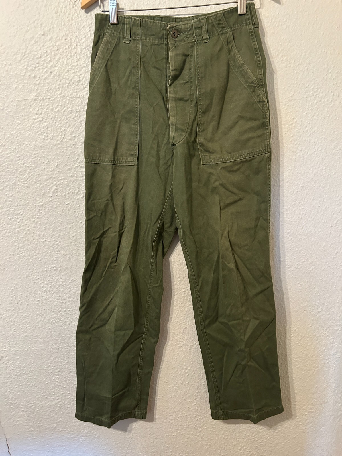 Vtg 60's Vietnam War OG-107 Cotton Sateen Fatigue Pants Trousers US Army Sz 28 Vtg 60's Vietnam War OG-107 Cotton Sateen Fatigue Pants Trousers US Army Sz 28