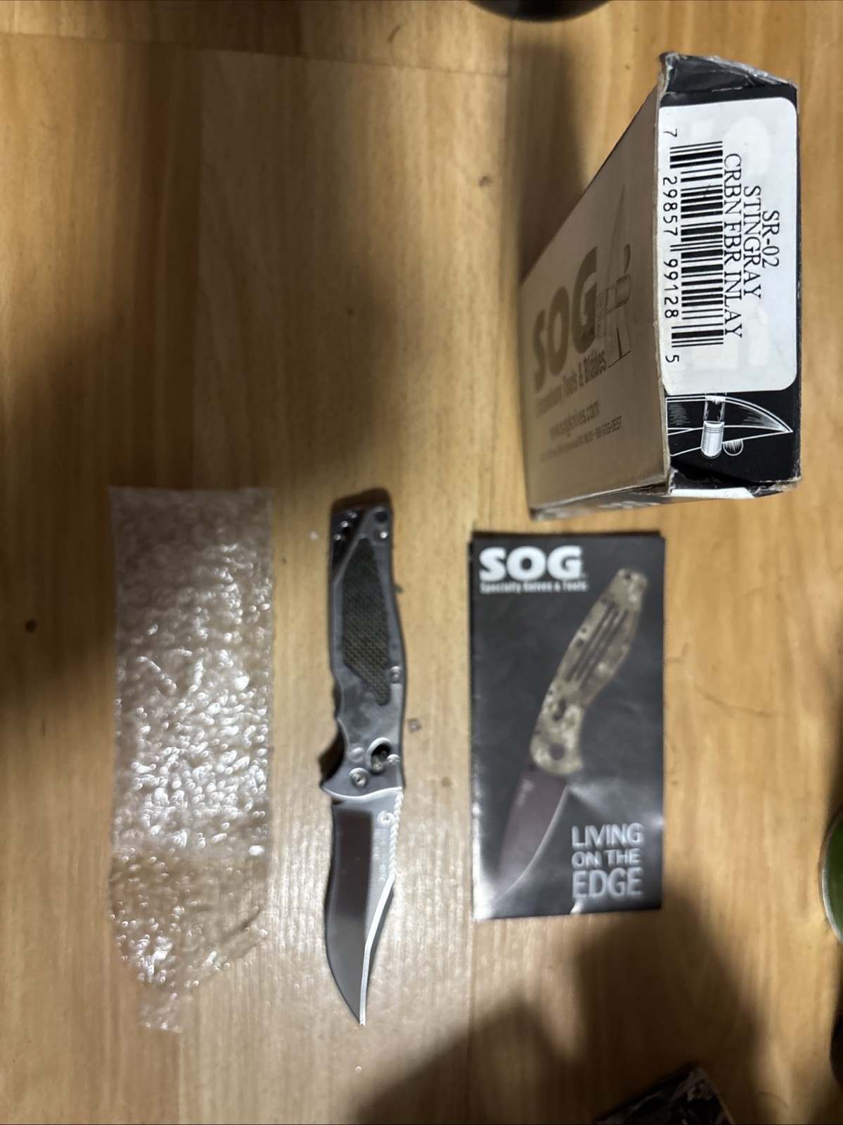 SOG Stingray 2.0 SR-02 Carbon Fiber VG-10 San Mai Japan Unused w/ Box