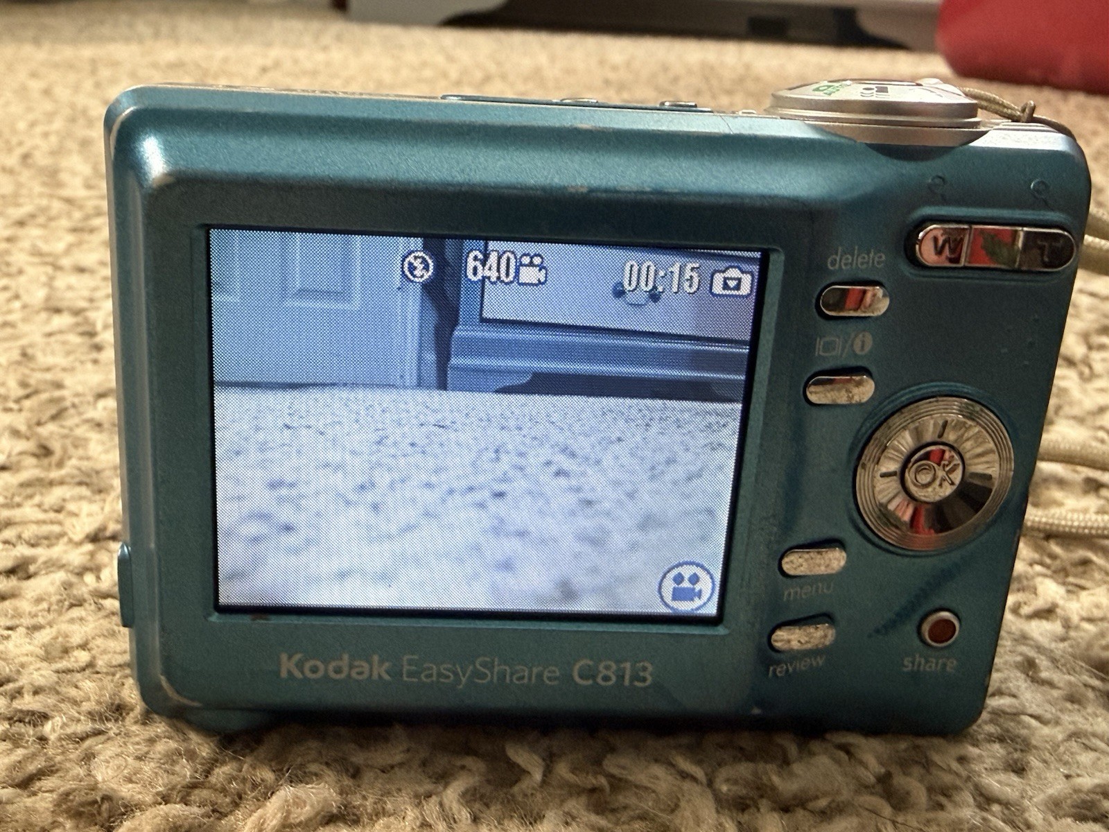 Kodak EasyShare C813 8.2MP Digital Camera 3X Optical Zoom Tested Working Teal Kodak EasyShare C813 8.2MP Digital Camera 3X Optical Zoom Tested Working Teal