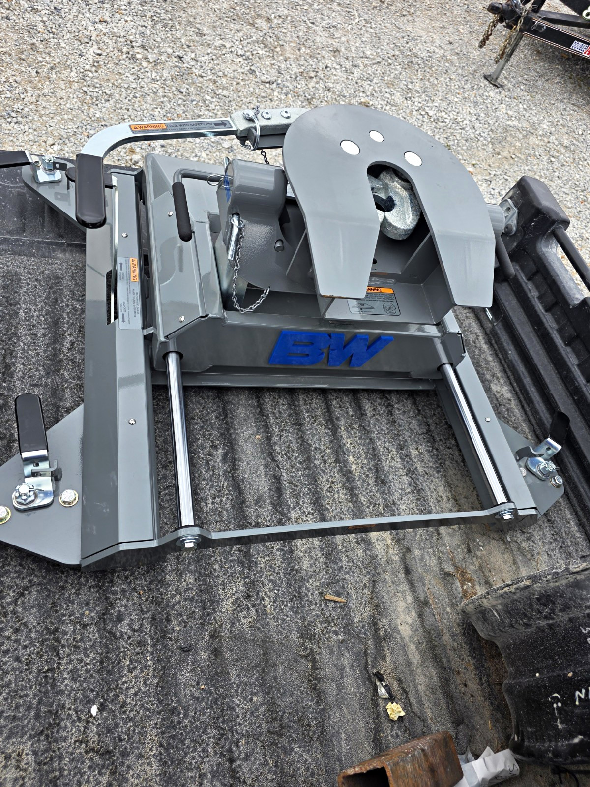B&W Trailer Hitches Companion Slider 5th Wheel Hitch RVB3670. New. No Box