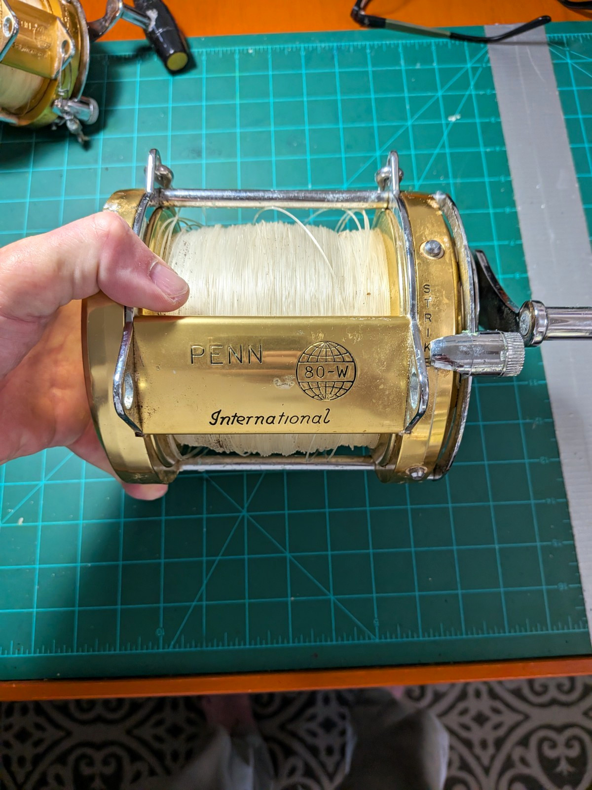 PENN International 80-W 80 Trolling Reel Star Drag Right Hand Retrieve Gold PENN International 80-W 80 Trolling Reel Star Drag Right Hand Retrieve Gold