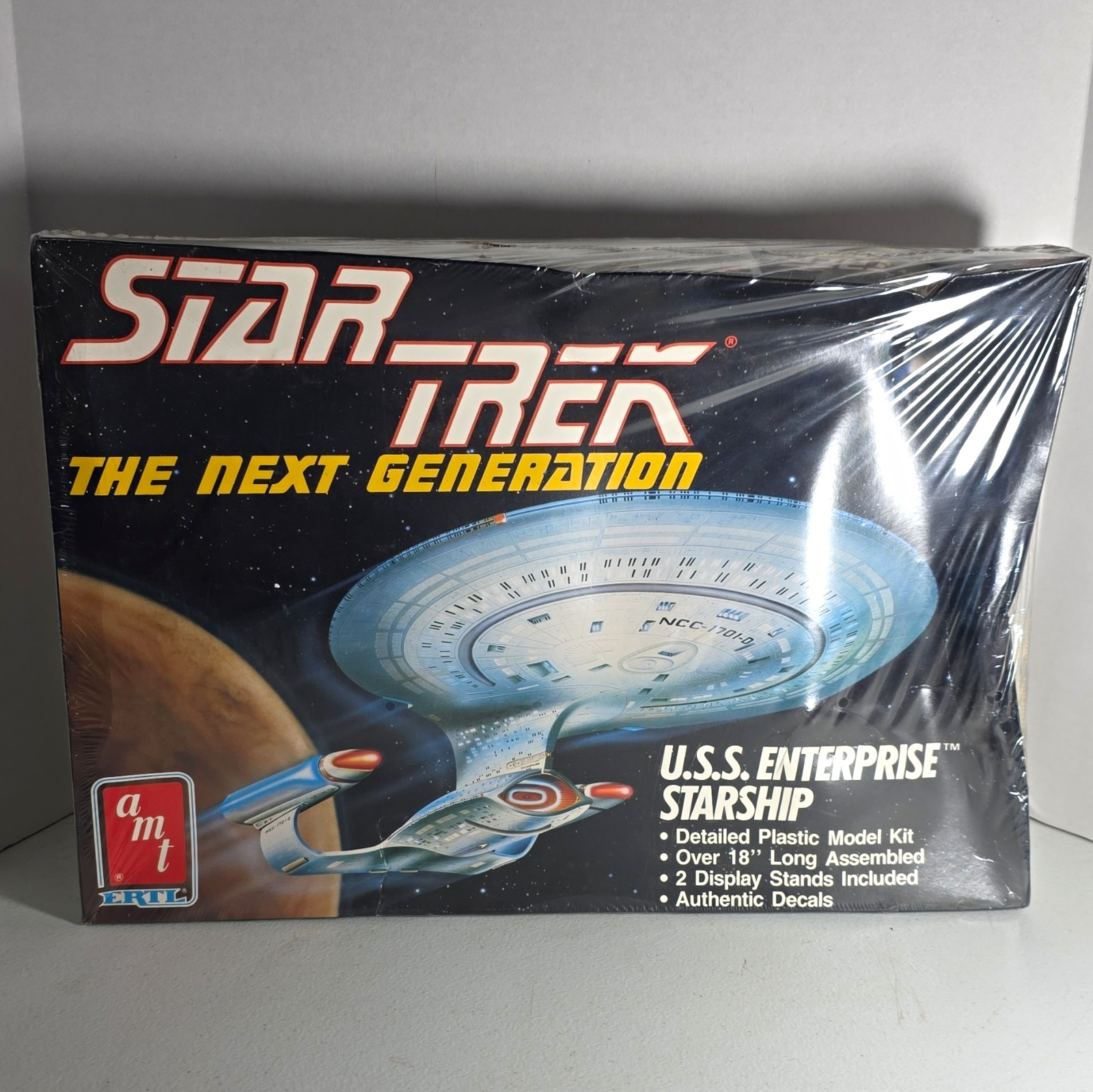 AMT/ERTL Star Trek TNG U.S.S. Enterprise Starship Plastic Model Kit AMT/ERTL Star Trek TNG U.S.S. Enterprise Starship Plastic Model Kit