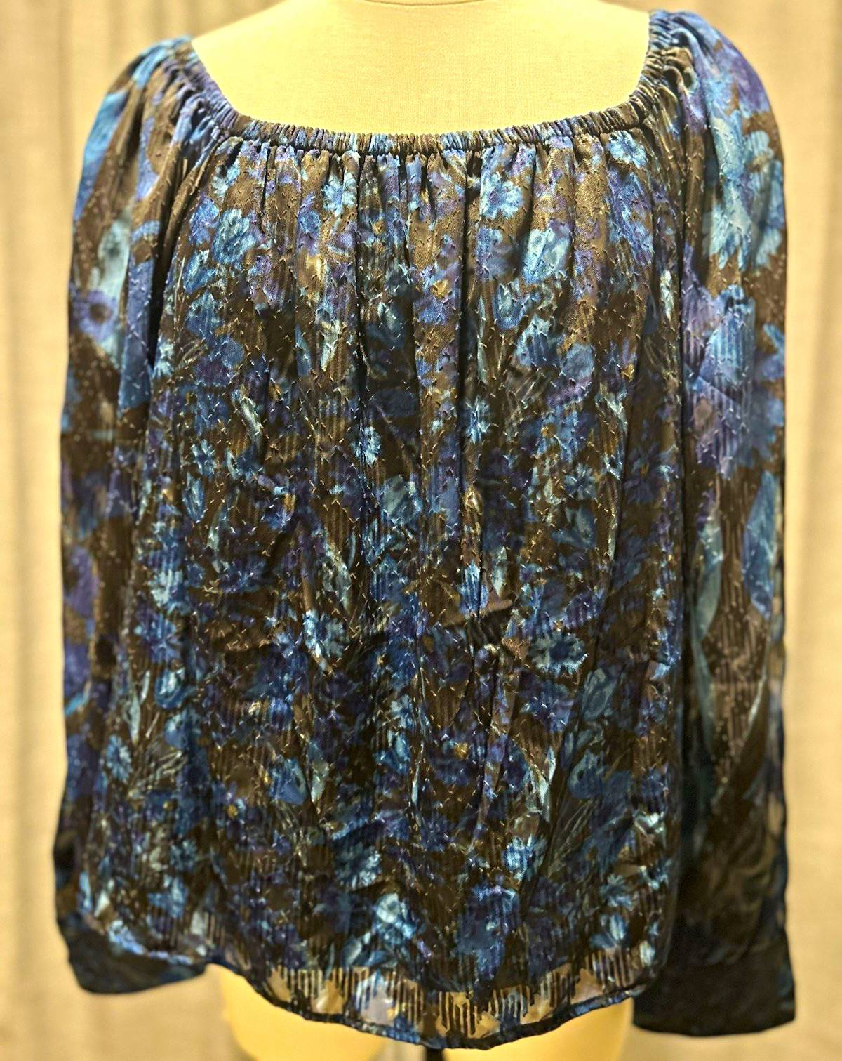 CUPIO Women’s Regular L Blue/Black Floral Square Neck Long Sleeve Blouse