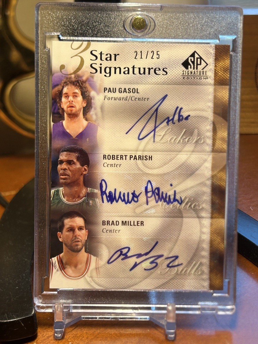 Upper Deck 09-10 SP 3 Star Signatures Gasol Parish Miller #3S-MGP Auto /25