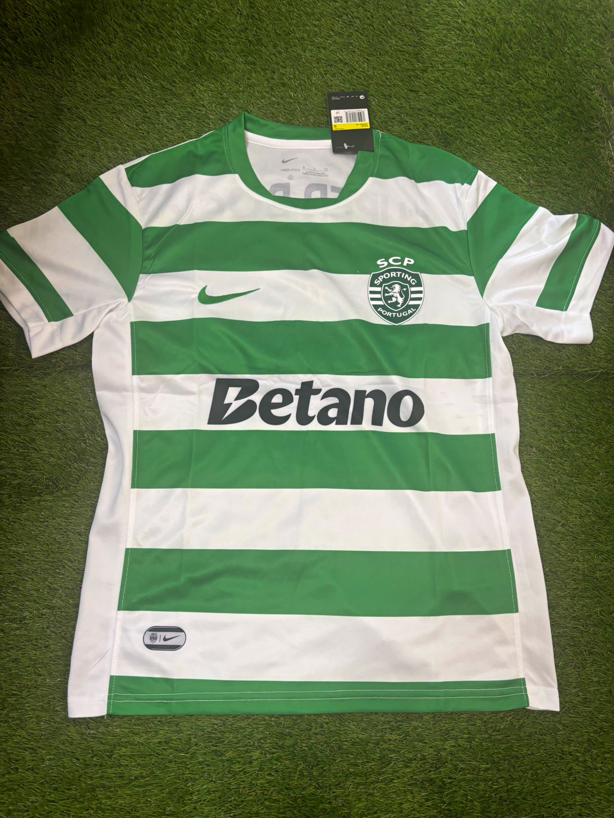 Nike Sporting Clube de Portugal Soccer Jersey Men’s L Green White Nike Sporting Clube de Portugal Soccer Jersey Men’s L Green White