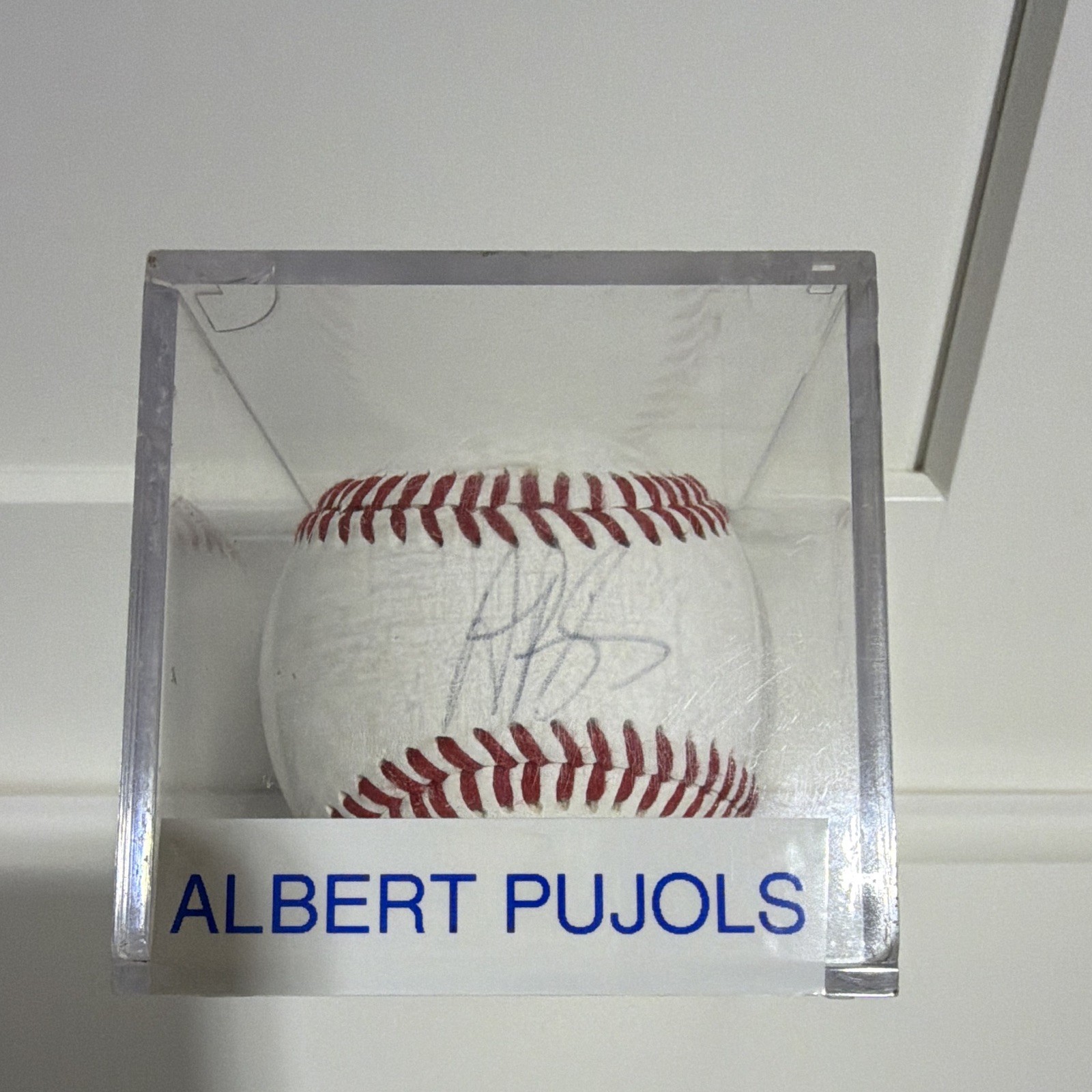 Albert Pujols Signed Official League Baseball w/ Display Case Albert Pujols Signed Official League Baseball w/ Display Case