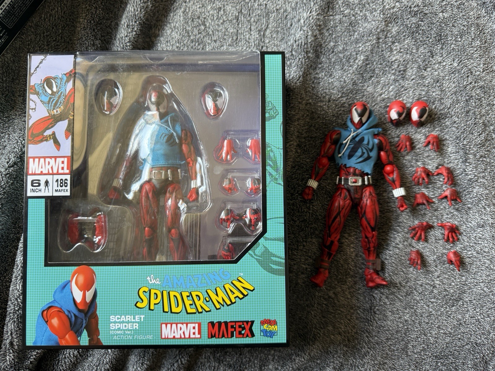 Medicom Toy MAFEX Marvel Scarlet Spider And Messtoys Lot Medicom Toy MAFEX Marvel Scarlet Spider And Messtoys Lot