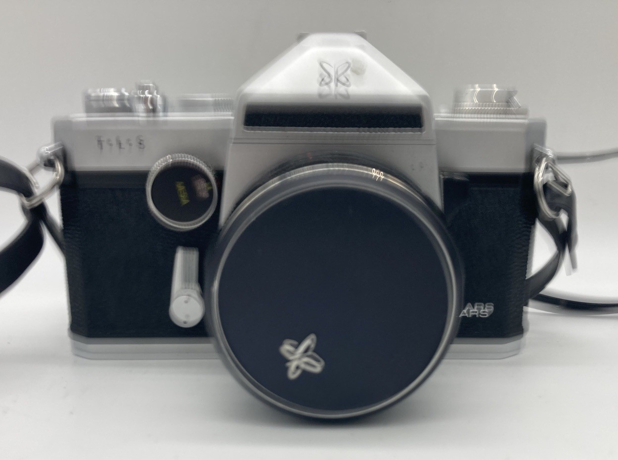 Vintage Sears TLS 35mm Camera With Auto Sears 50mm Lens Untested Vintage Sears TLS 35mm Camera With Auto Sears 50mm Lens Untested