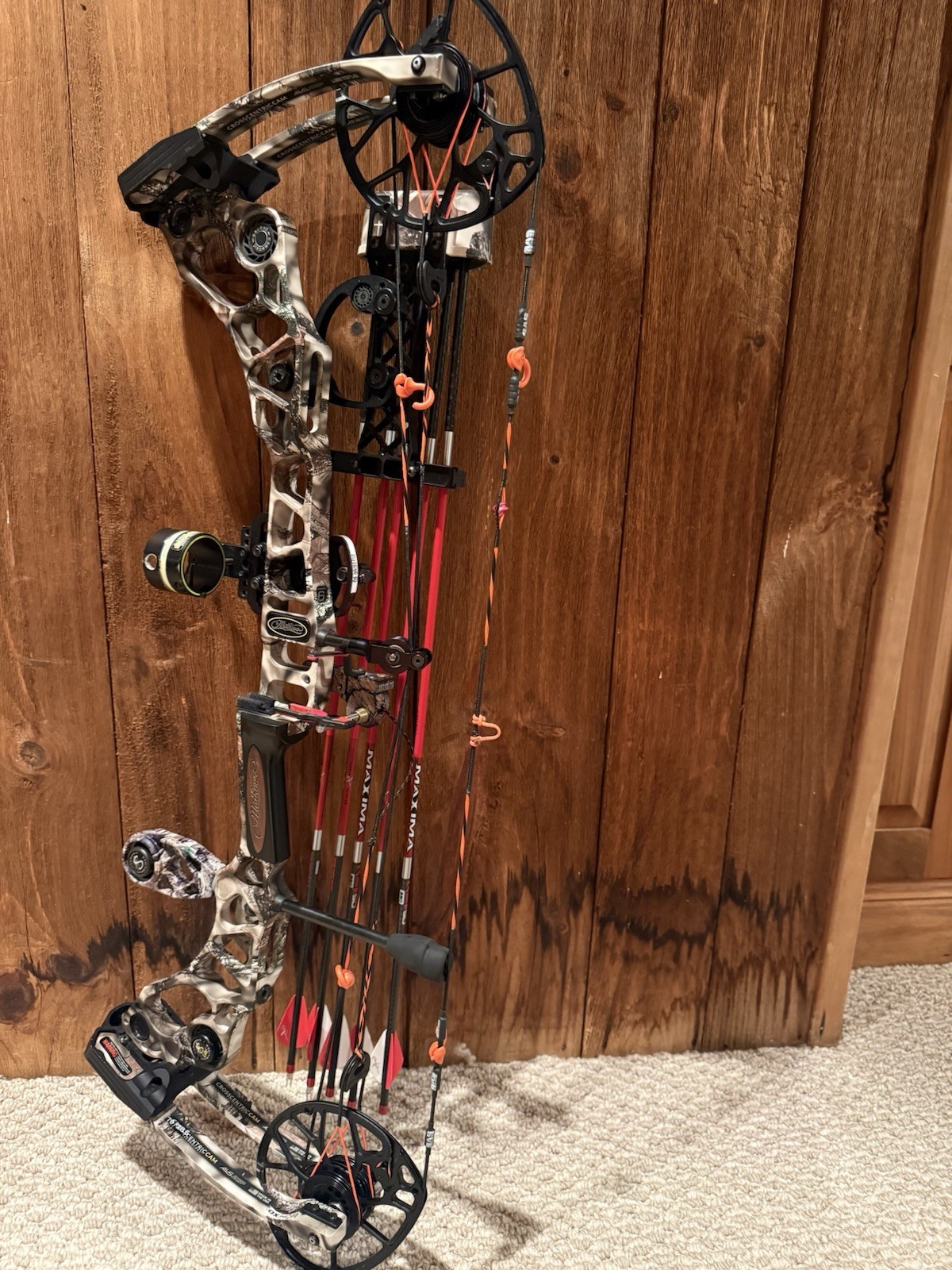 2016 Mathews Halon 6 RH 70/28.5 Fully Loaded Excellent Condition 2016 Mathews Halon 6 RH 70/28.5 Fully Loaded Excellent Condition