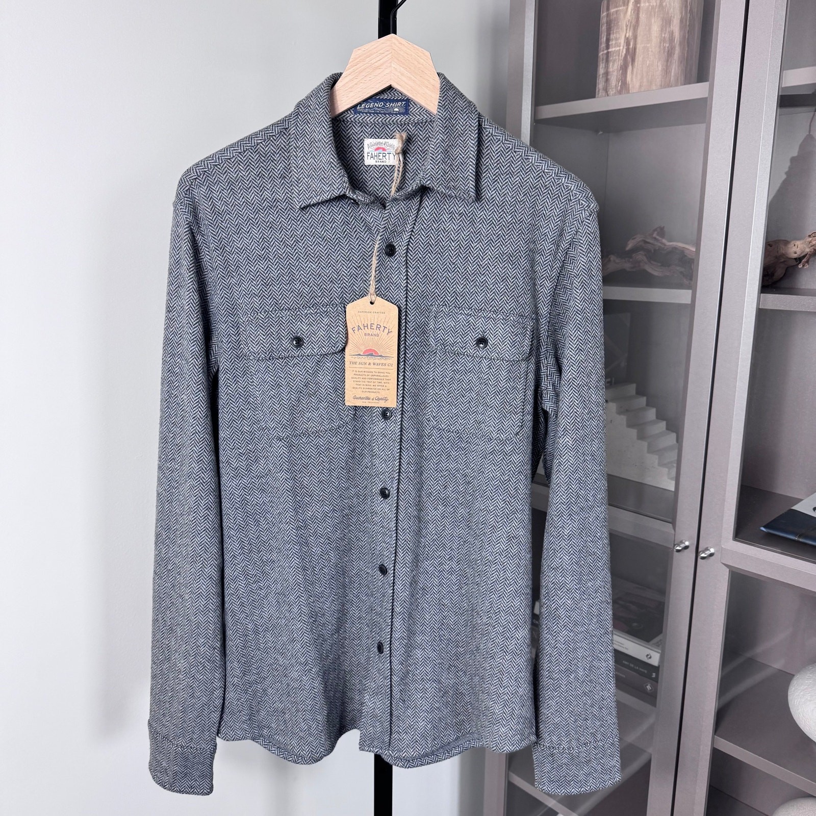 Faherty Legend Alpine Grey Herringbone Print Sweater Shirt Large NEW Pockets LS