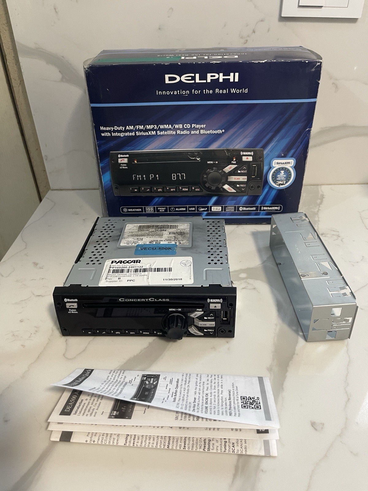 PACCAR KENWORTH RADIO 105266-5401132 DELPHI 28656709 PACCAR KENWORTH RADIO 105266-5401132 DELPHI 28656709
