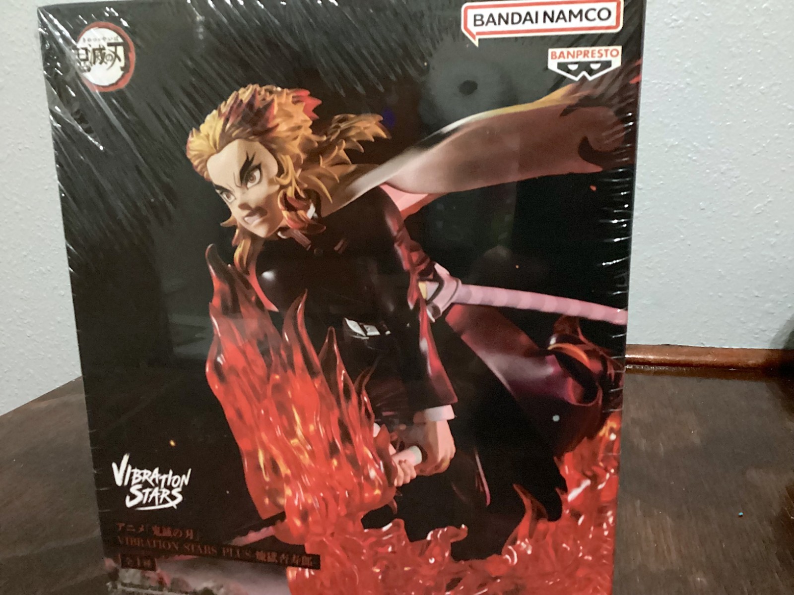 Demon Slayer Rengoku Kyojuro Vibration Stars Figure from Japan NEW IN BOX Bandai Demon Slayer Rengoku Kyojuro Vibration Stars Figure from Japan NEW IN BOX Bandai