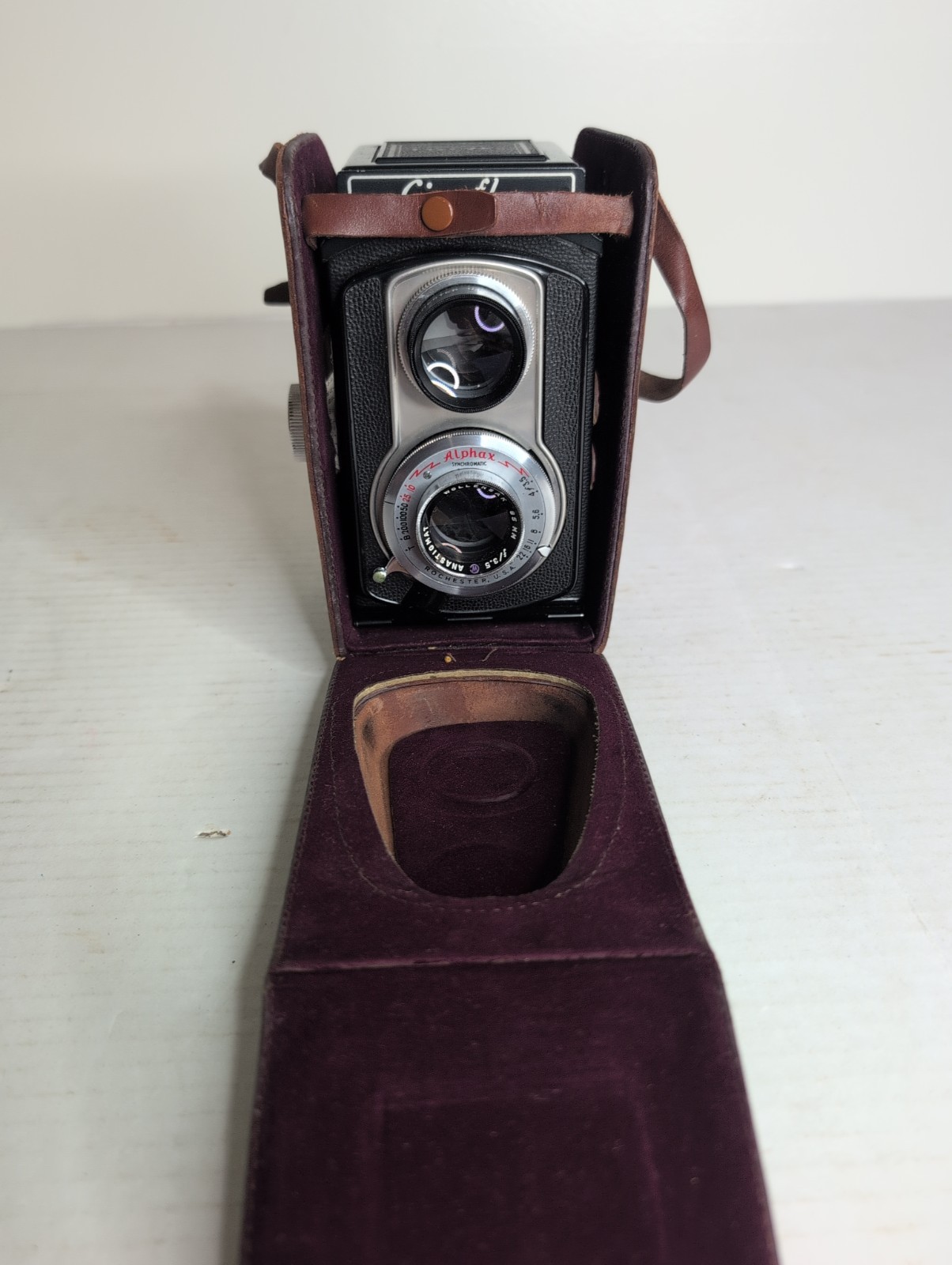 Vintage Graflex Ciro-Flex TLR Camera w/ Wollensak 85mm F3.5 Lens -Alphax W/Case Vintage Graflex Ciro-Flex TLR Camera w/ Wollensak 85mm F3.5 Lens -Alphax W/Case