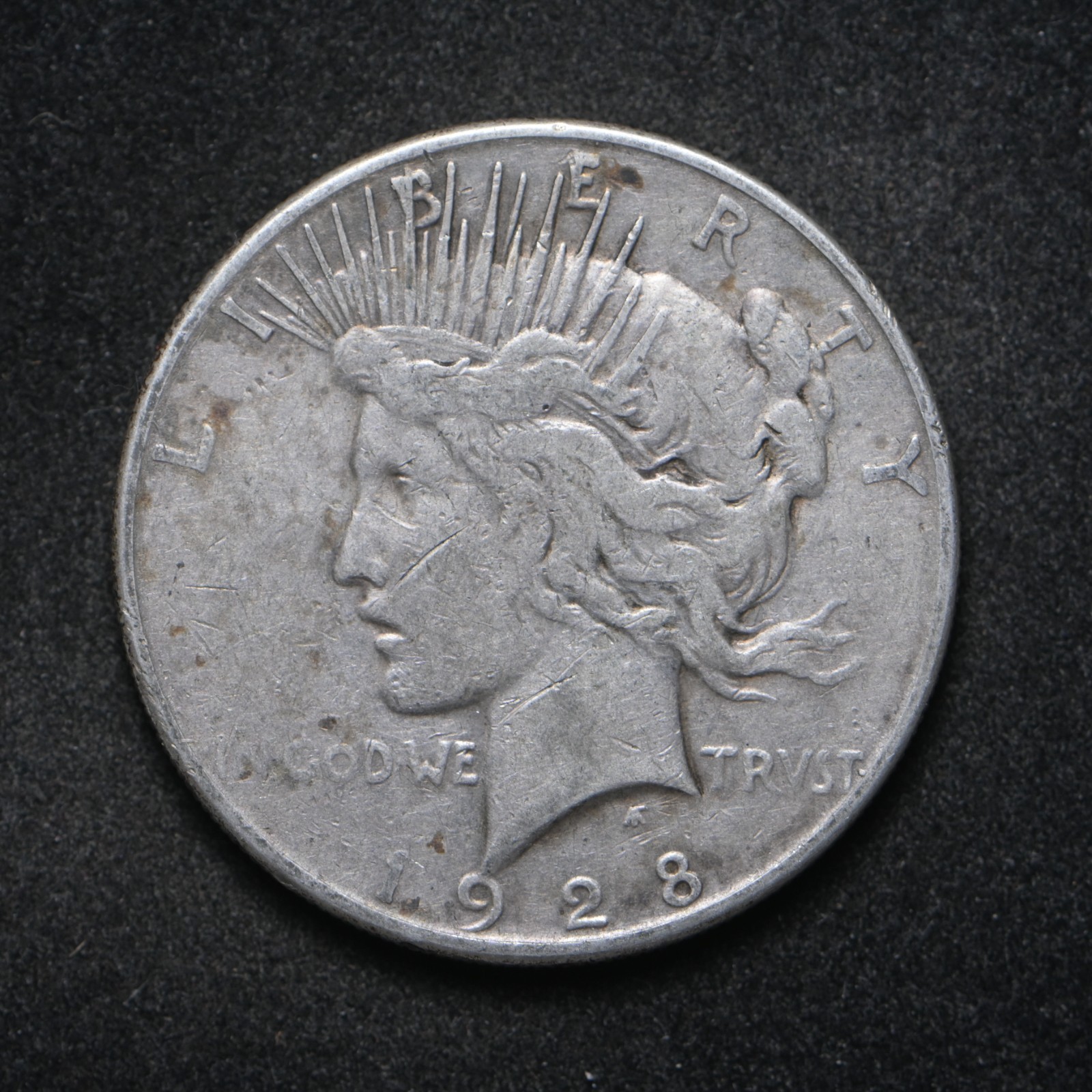 1928-S Peace Silver Dollar (cn17566)