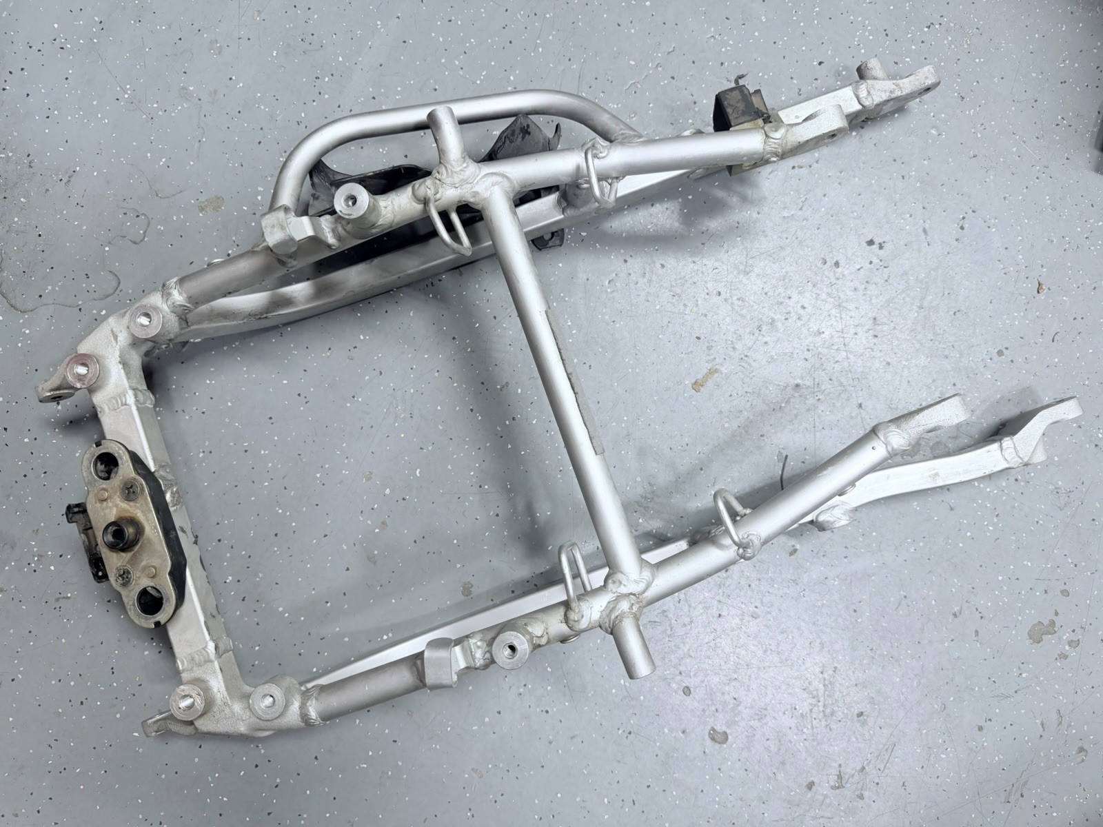 99-07 Suzuki Hayabusa ALUMINUM Subframe Tail Upgrade For All Gen 1 Models 99-07 Suzuki Hayabusa ALUMINUM Subframe Tail Upgrade For All Gen 1 Models