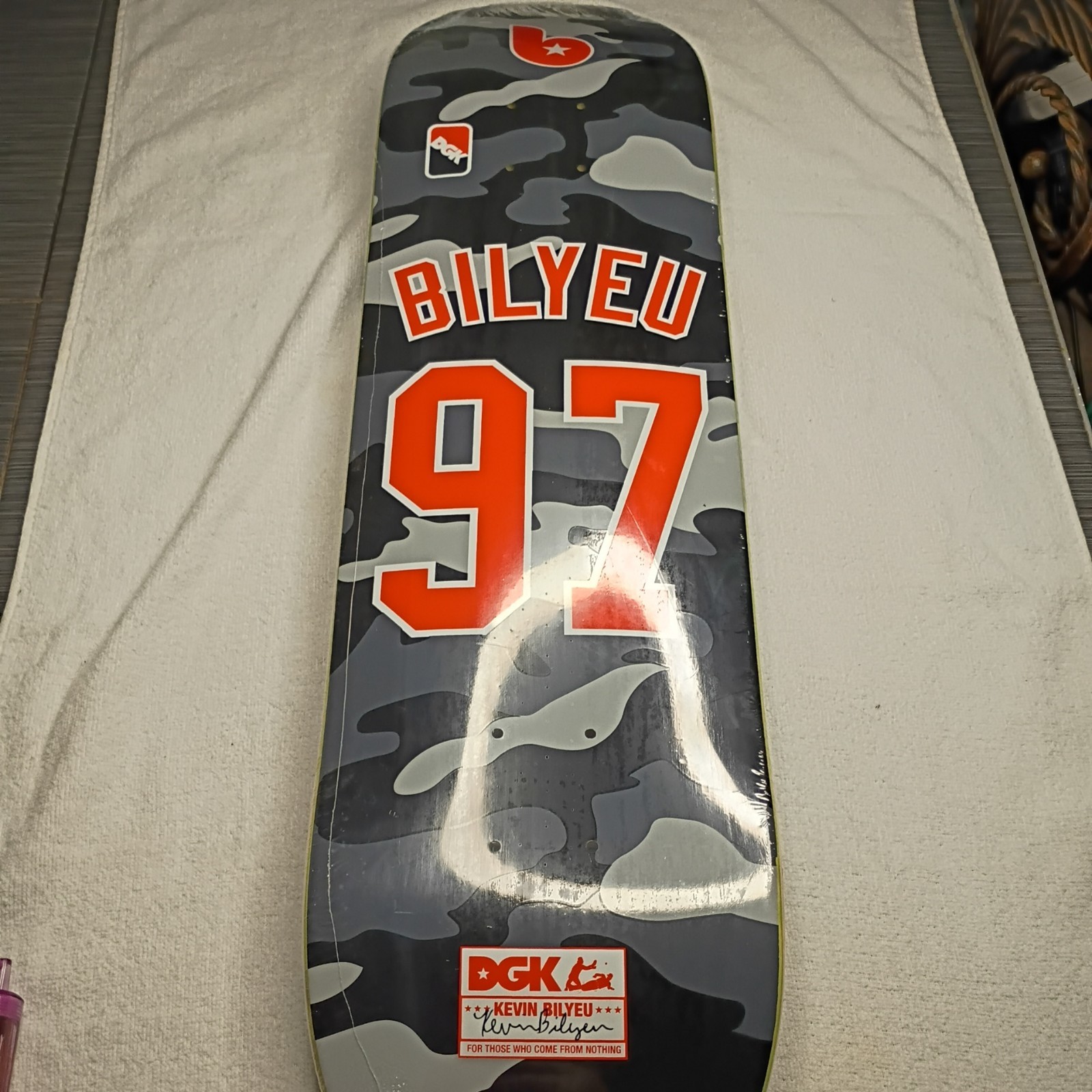 dgk bilyeu 8.06 skateboard deck dgk bilyeu 8.06 skateboard deck
