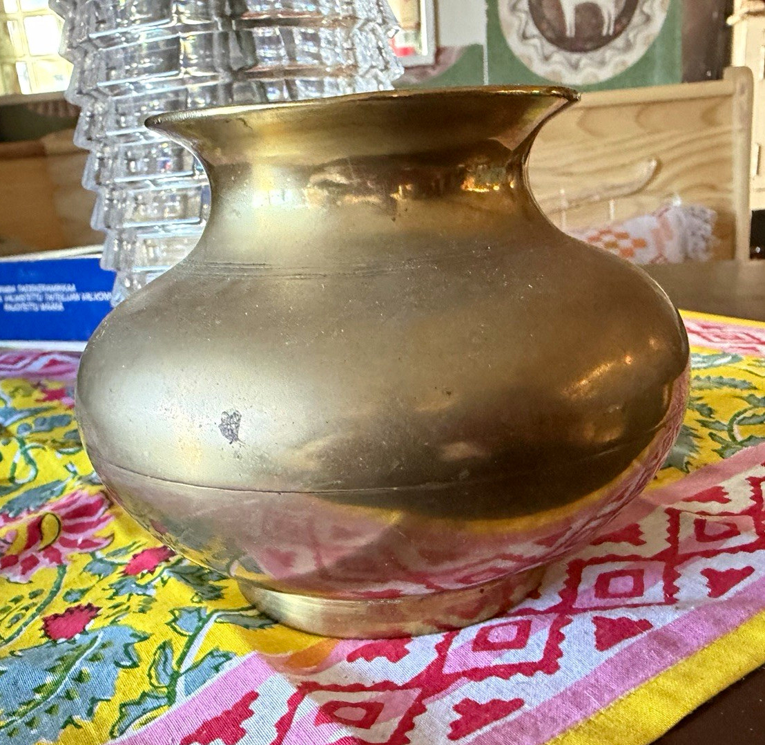 Vintage very heavy brass pot 