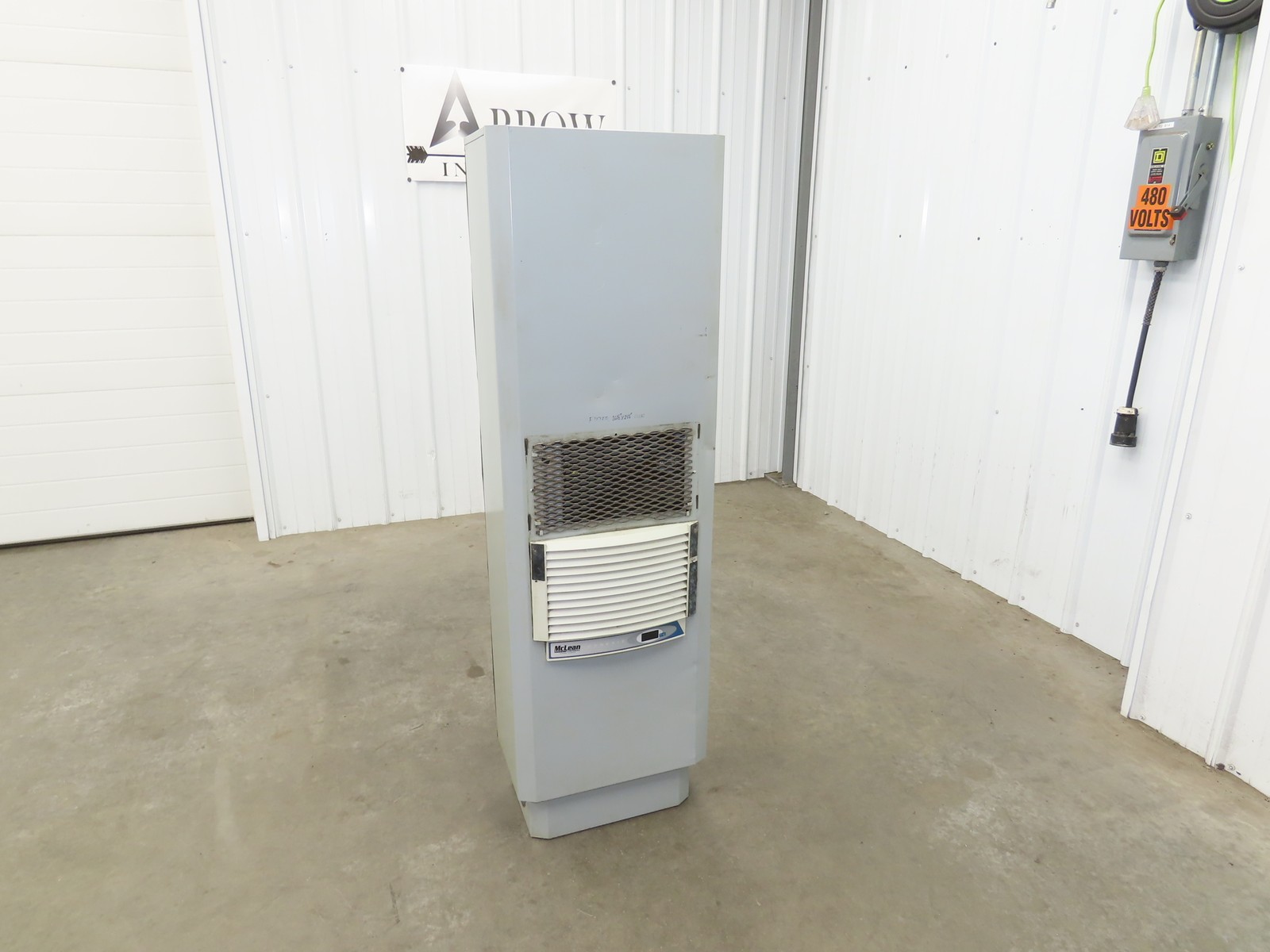 Mclean Midwest M52-1216-017E Electronic Enclosure Air Conditioner 12000 BTU 115V