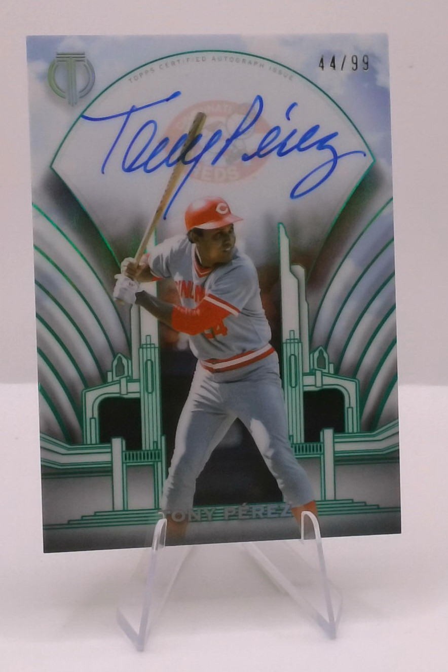2026 Topps Tribute #TCC-TP Tony Perez Crest Calligraphy Green #/99 2026 Topps Tribute #TCC-TP Tony Perez Crest Calligraphy Green #/99
