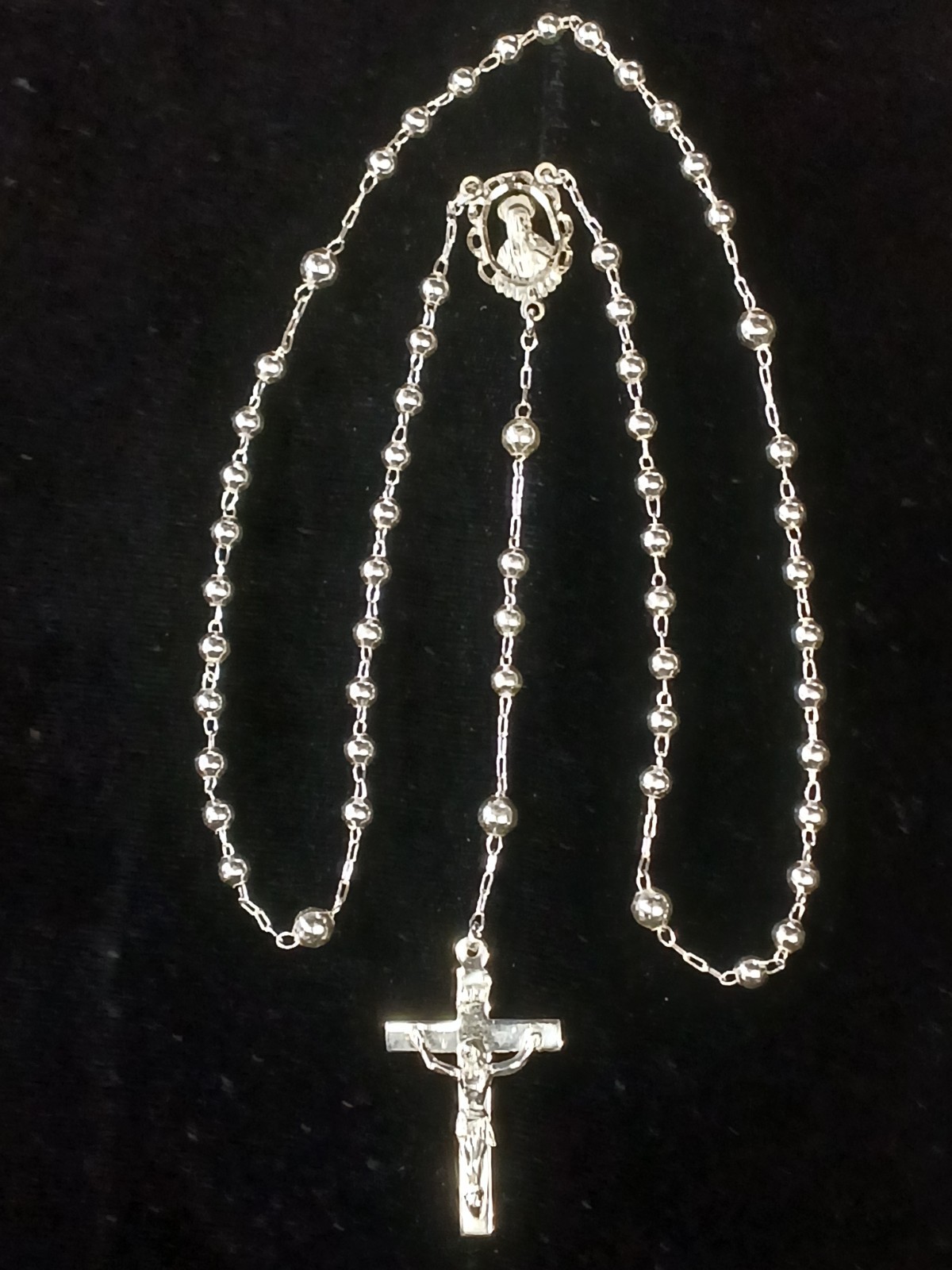 Vintage Hayward Sterling Silver Rosary Sacred Heart / Madonna & Child Medal Vintage Hayward Sterling Silver Rosary Sacred Heart / Madonna & Child Medal