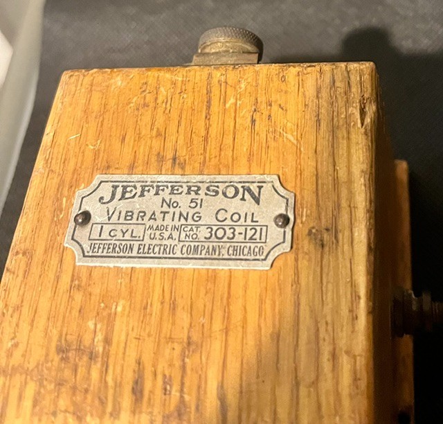 Antique Jefferson Vibrating Ignition Buzz Coil in Oak Dovetailed Wood Case Antique Jefferson Vibrating Ignition Buzz Coil in Oak Dovetailed Wood Case
