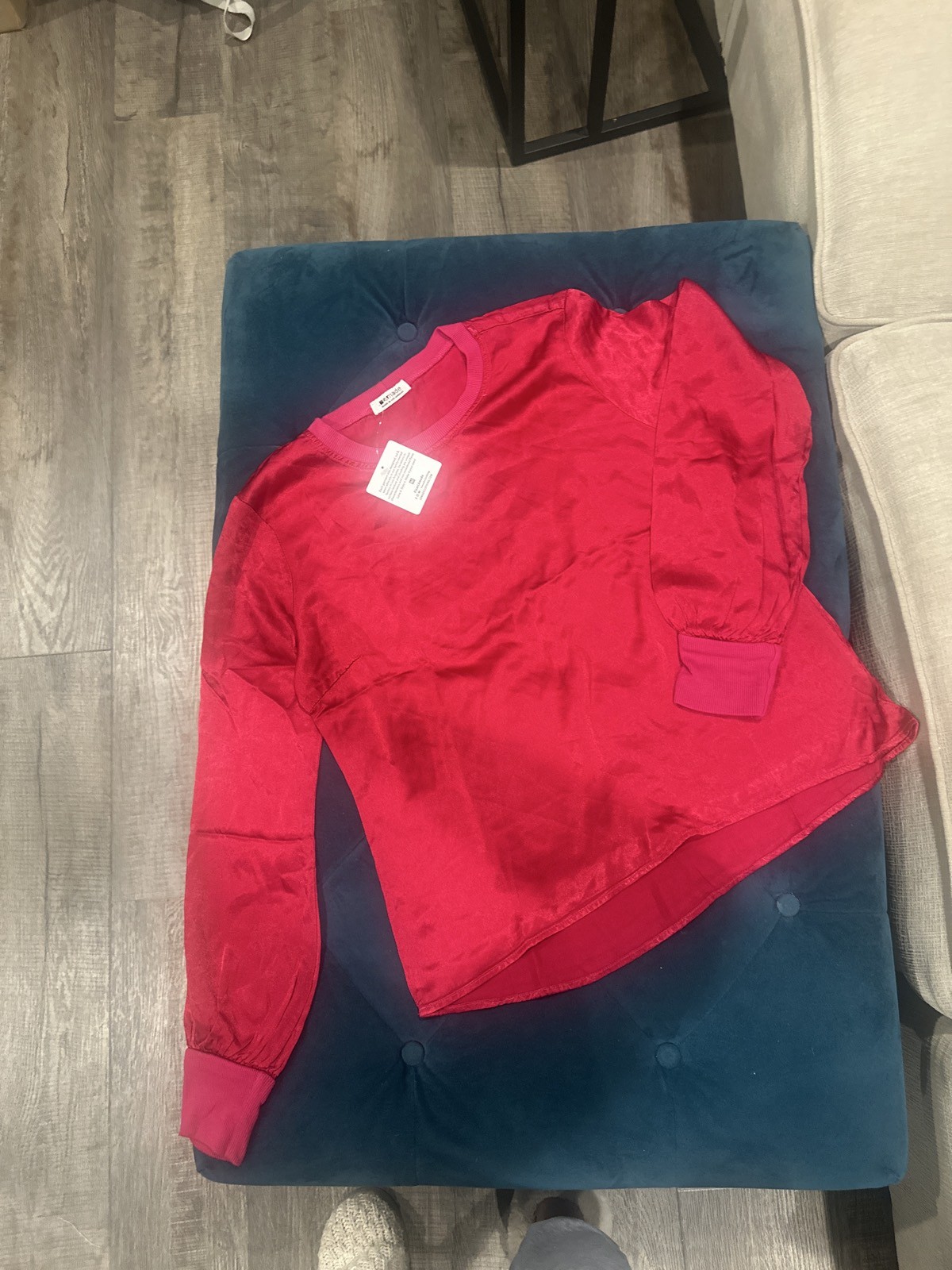 LAmade Long Sleeve Satin Crewneck Top Red Size M NWT LAmade Long Sleeve Satin Crewneck Top Red Size M NWT