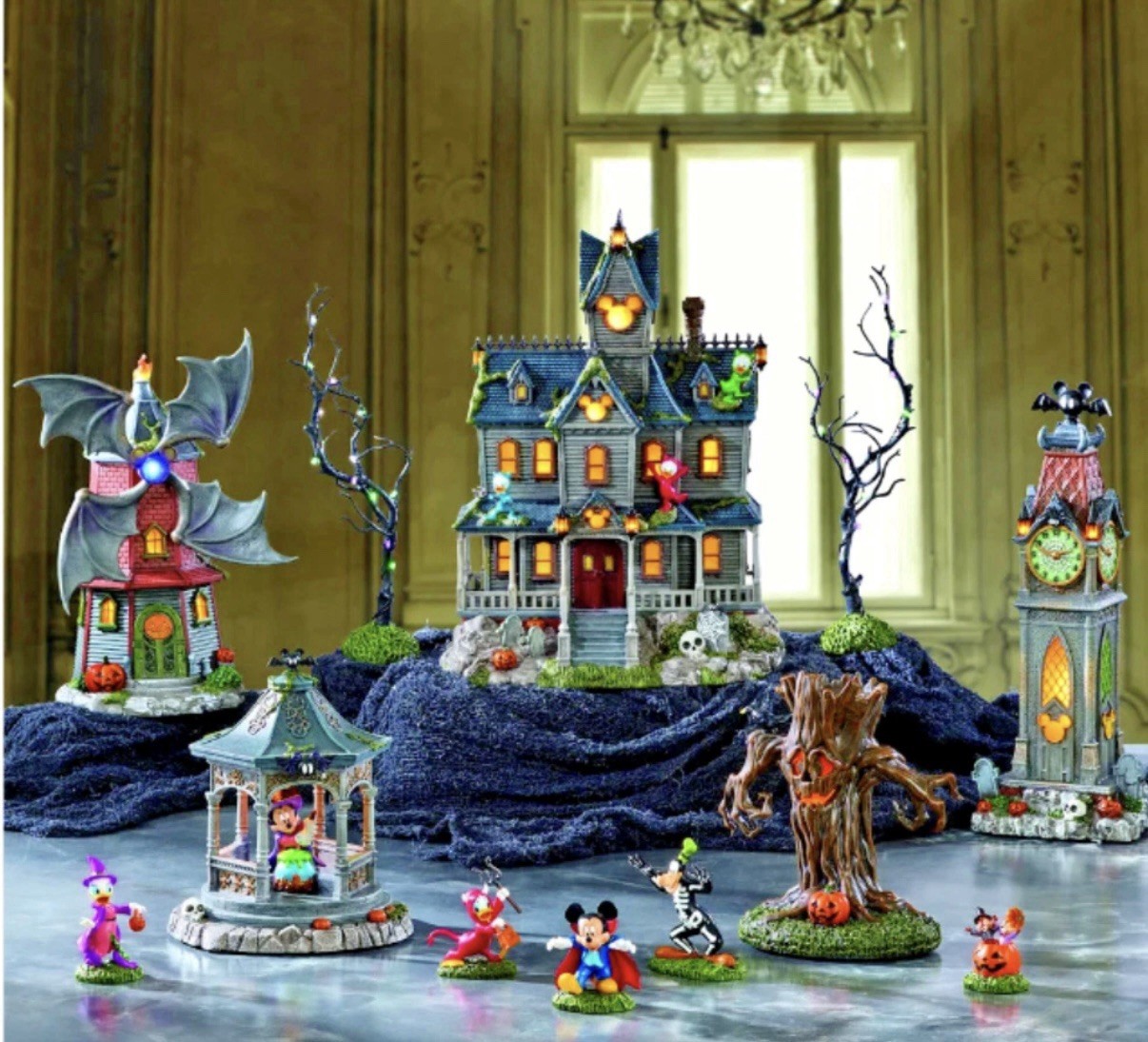 NEW Disney Halloween Village, 12-piece Set Halloween LIMITED NEW Disney Halloween Village, 12-piece Set Halloween LIMITED