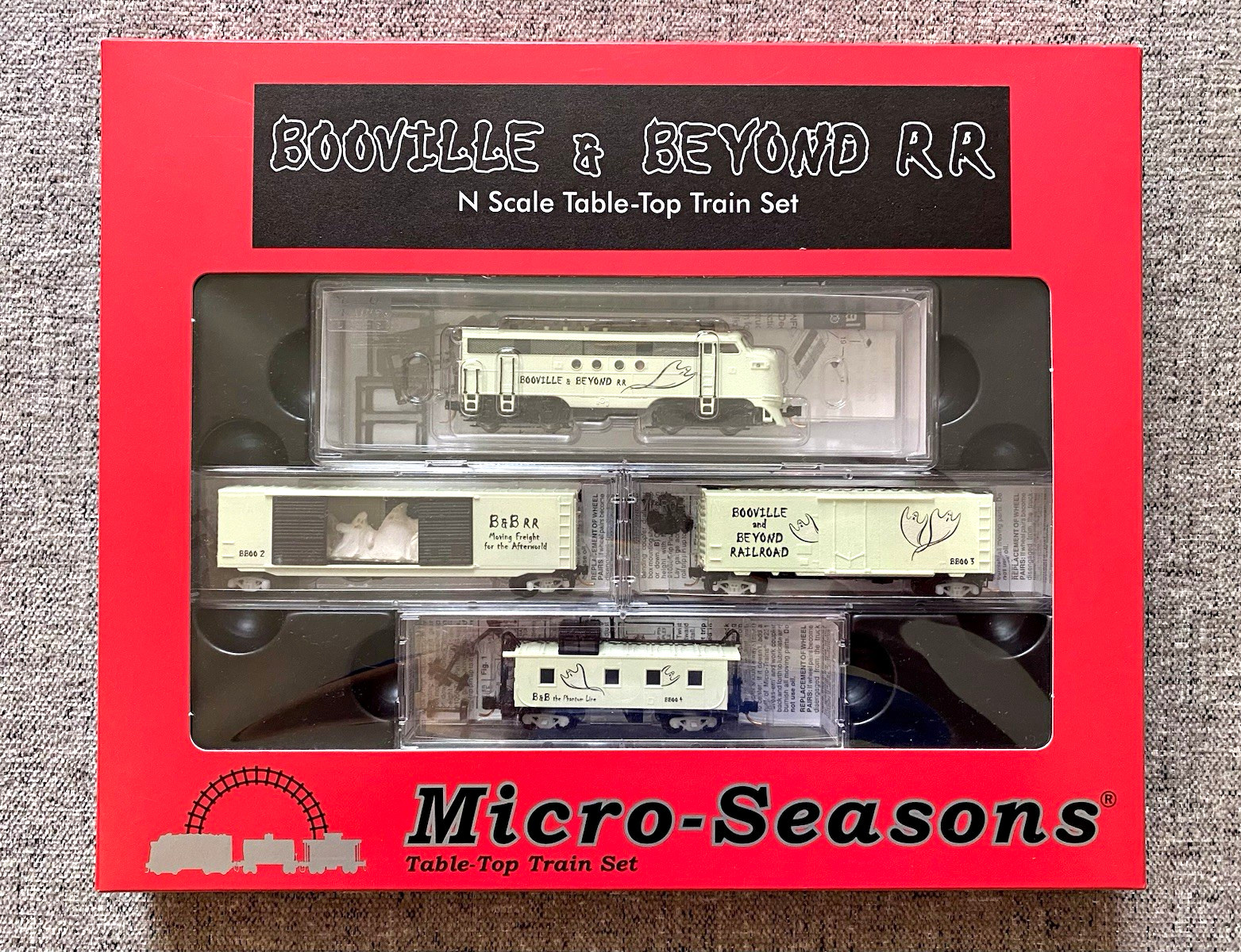 N Scale Micro-Trains Line Micro-Seasons Booville & Beyond RR Set 993 21 040 N Scale Micro-Trains Line Micro-Seasons Booville & Beyond RR Set 993 21 040