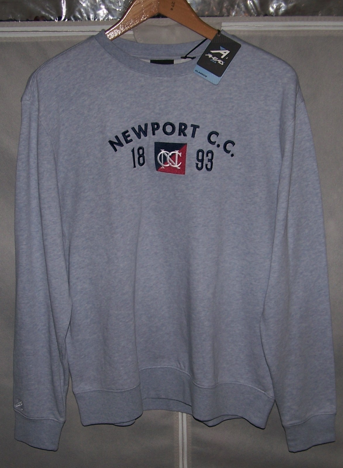 NEW AHEAD Crew Neck Pullover Sweater Sweatshirt Shirt NEWPORT COUNTRY CLUB Sz L
