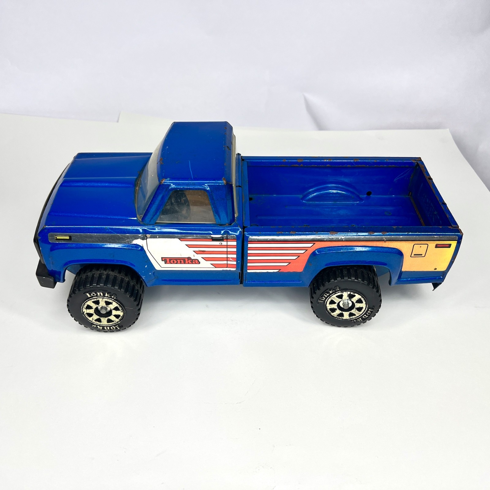 Vintage Metallic Blue Tonka Truck 11062 Pressed Steel Toy Pickup USA