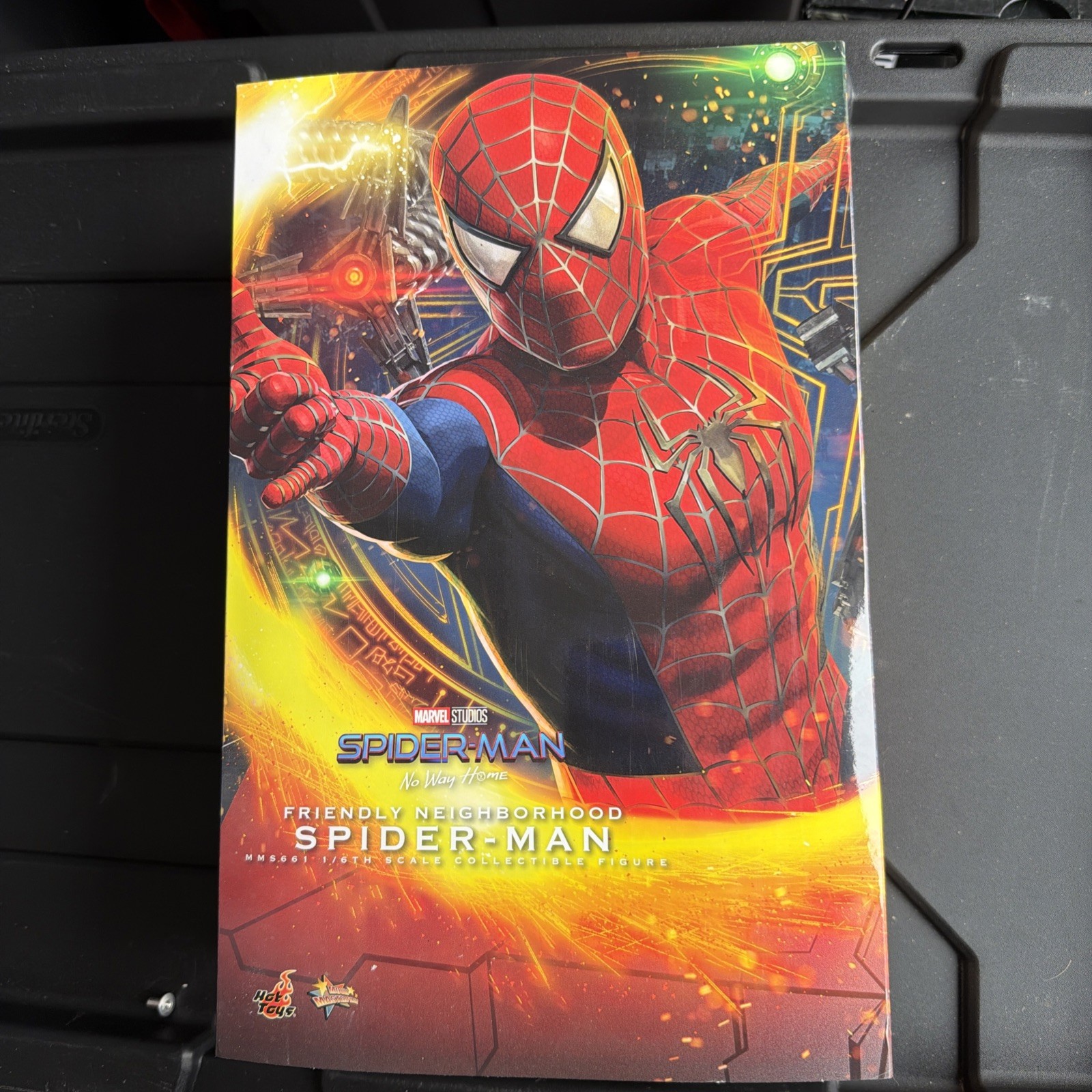 Hot Toys Spiderman No Way Home Tobey Maguire 1/6 Scale Figure MMS661 Hot Toys Spiderman No Way Home Tobey Maguire 1/6 Scale Figure MMS661