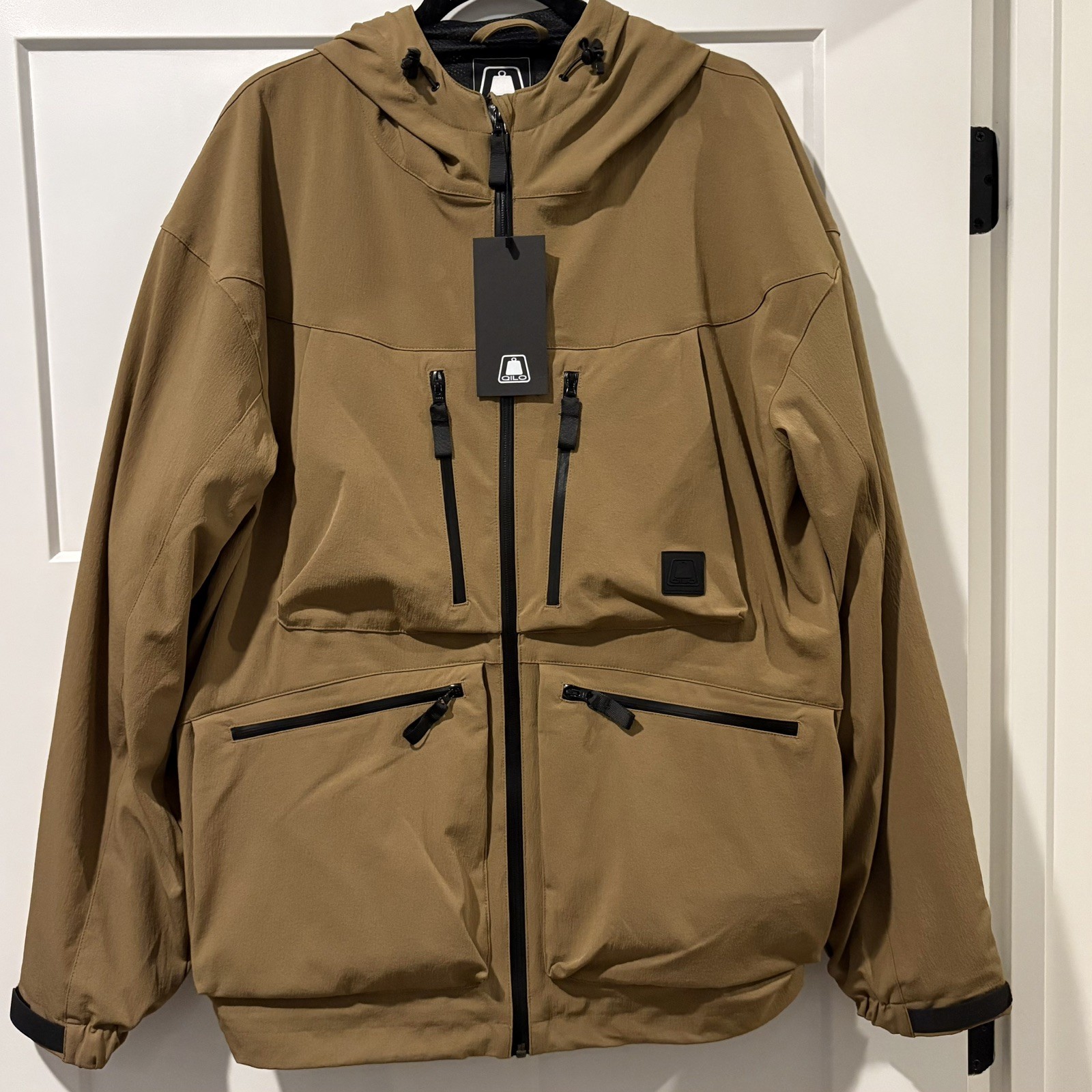 RARE QILO Summit-X Jacket in Coyote Brown (Size: Extra Large) Unreleased RARE QILO Summit-X Jacket in Coyote Brown (Size: Extra Large) Unreleased