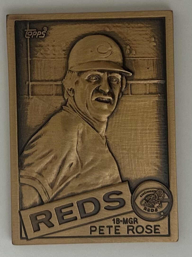 1985 Topps Gallery of Champion Pete Rose Bronze mini-card 1.75\ 1985 Topps Gallery of Champion Pete Rose Bronze mini-card 1.75\