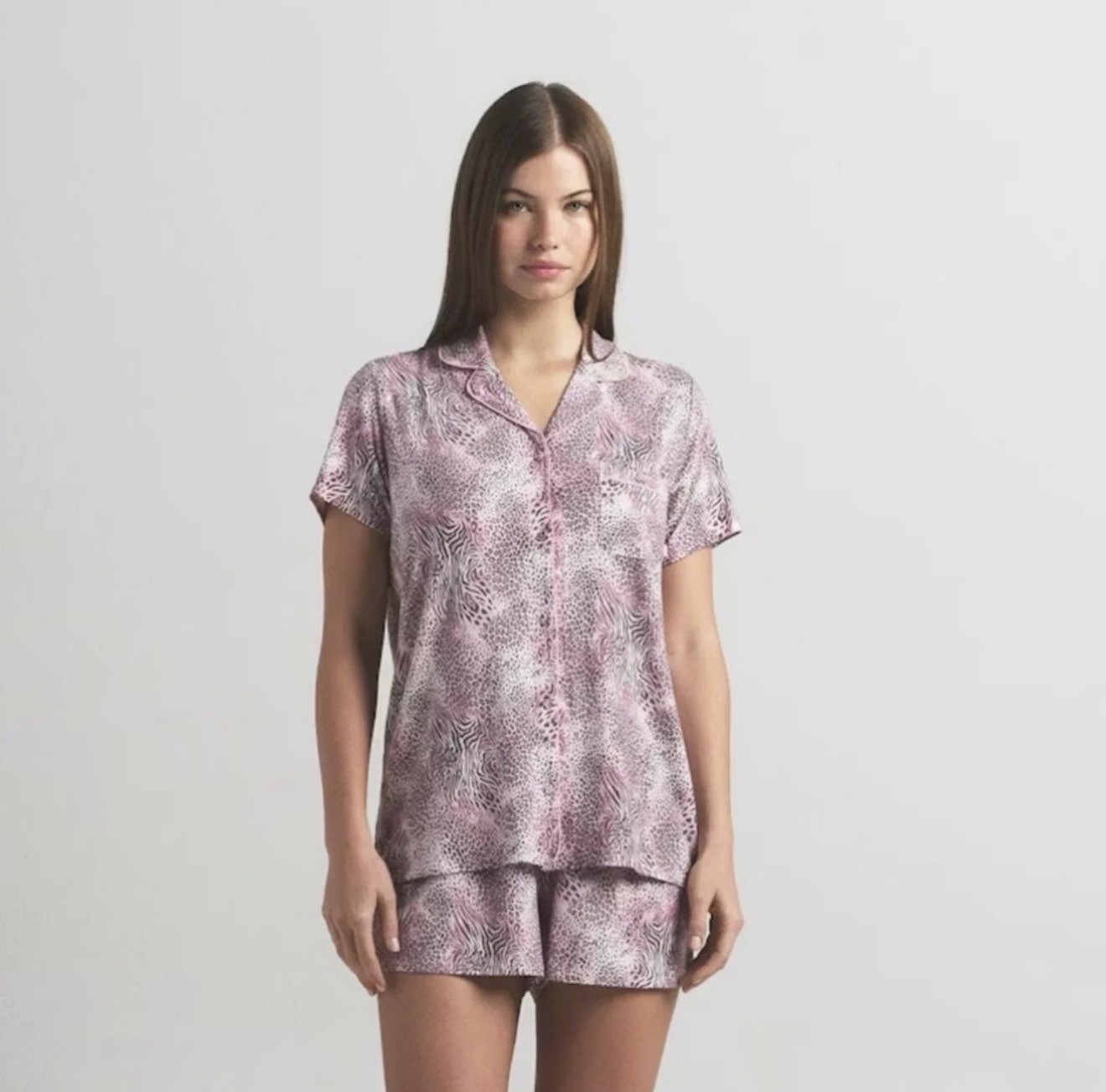 NEW Skims Short Sleeve Set Size M Bloom Mini Multi Animal Brand New In Bag NEW Skims Short Sleeve Set Size M Bloom Mini Multi Animal Brand New In Bag