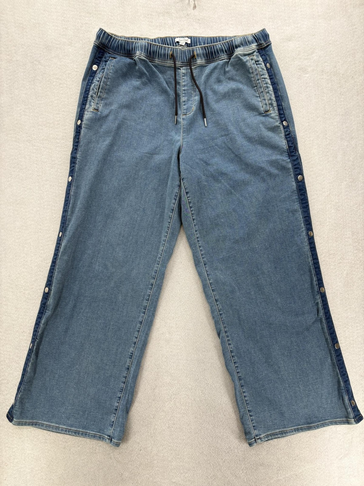Torrid Lovesick Good Vibes Pull On Snap Jeans Womens 2 Tall Blue Wide Leg Denim