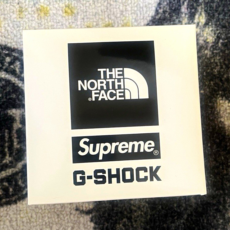 Casio G-SHOCK 6900 Supreme x The North Face Digital Quartz Black 200m Box Casio G-SHOCK 6900 Supreme x The North Face Digital Quartz Black 200m Box
