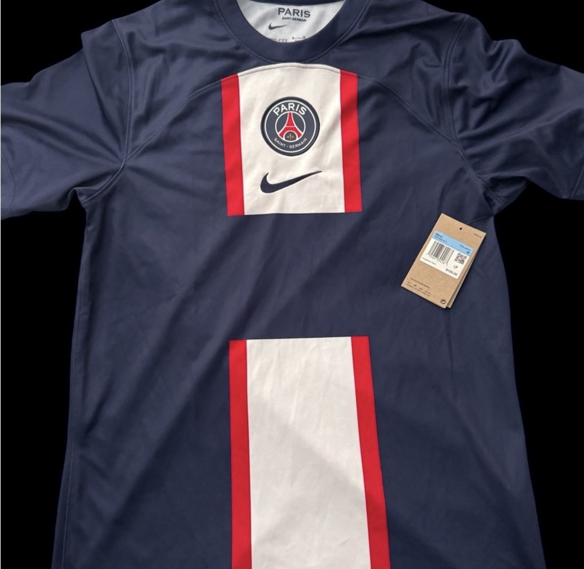 New Men’s Nike Paris Saint Germain Jersey Medium New Men’s Nike Paris Saint Germain Jersey Medium