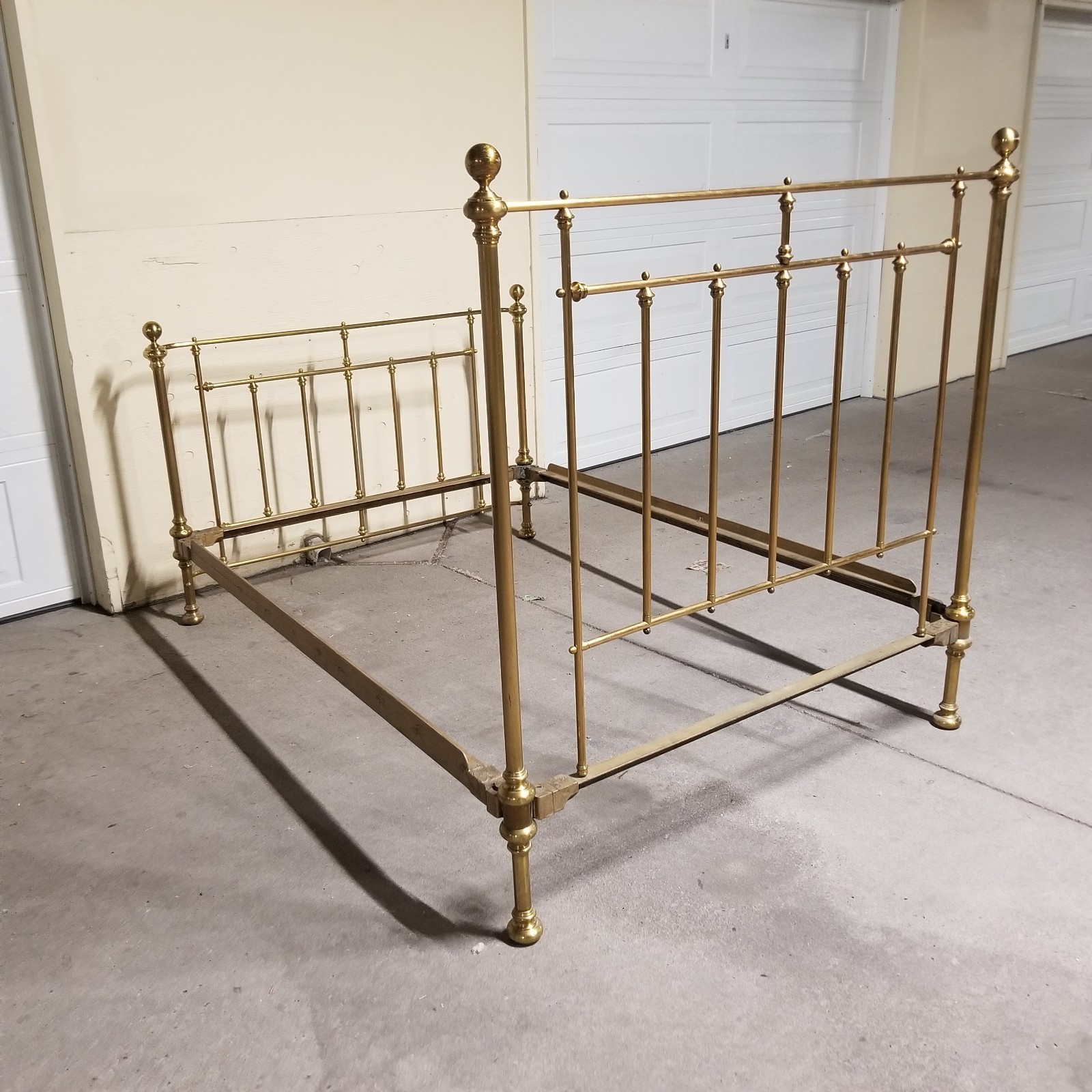 Adams/Westlake Cannonball Brass bedAdams/Westlake Cannonball Brass bed Adams/Westlake Cannonball Brass bedAdams/Westlake Cannonball Brass bed
