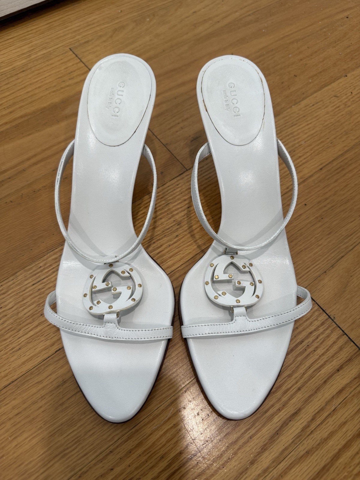Pristine Vintage Gucci White Leather GG Logo Studded Sandals, Size 11 Pristine Vintage Gucci White Leather GG Logo Studded Sandals, Size 11