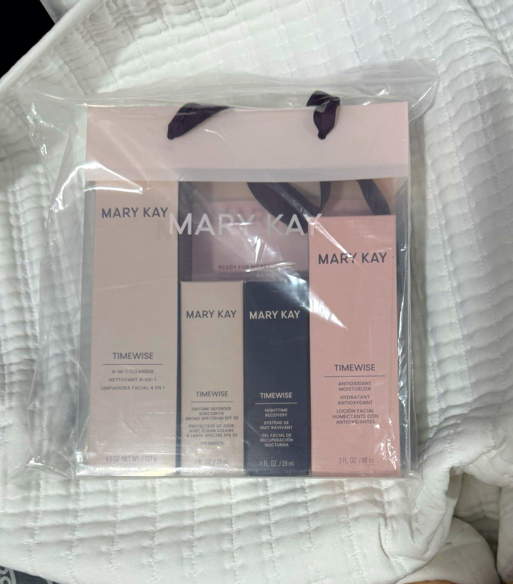Mary Kay TimeWise Face Skin Care Set Cleanser Moisturizer Night Treatment SPF 30 Mary Kay TimeWise Face Skin Care Set Cleanser Moisturizer Night Treatment SPF 30