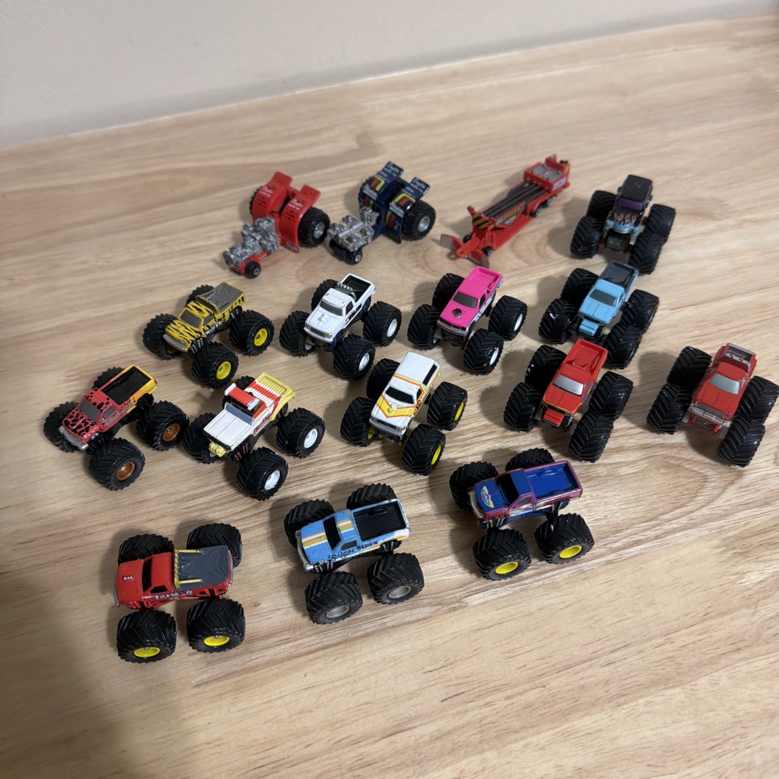 Vintage Galoob Micro Machines Tuff Trax LOT OF 16 Monster Trucks & Tractors