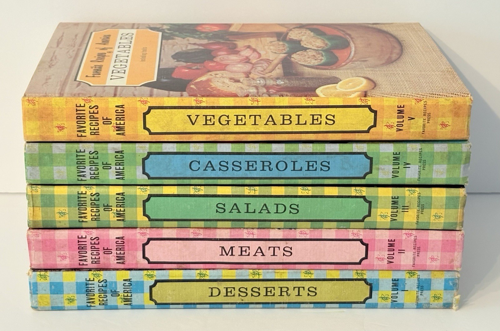 Vintage Favorite Recipes of America Cookbooks Set 5 Hardcover Vintage 1968 Vintage Favorite Recipes of America Cookbooks Set 5 Hardcover Vintage 1968