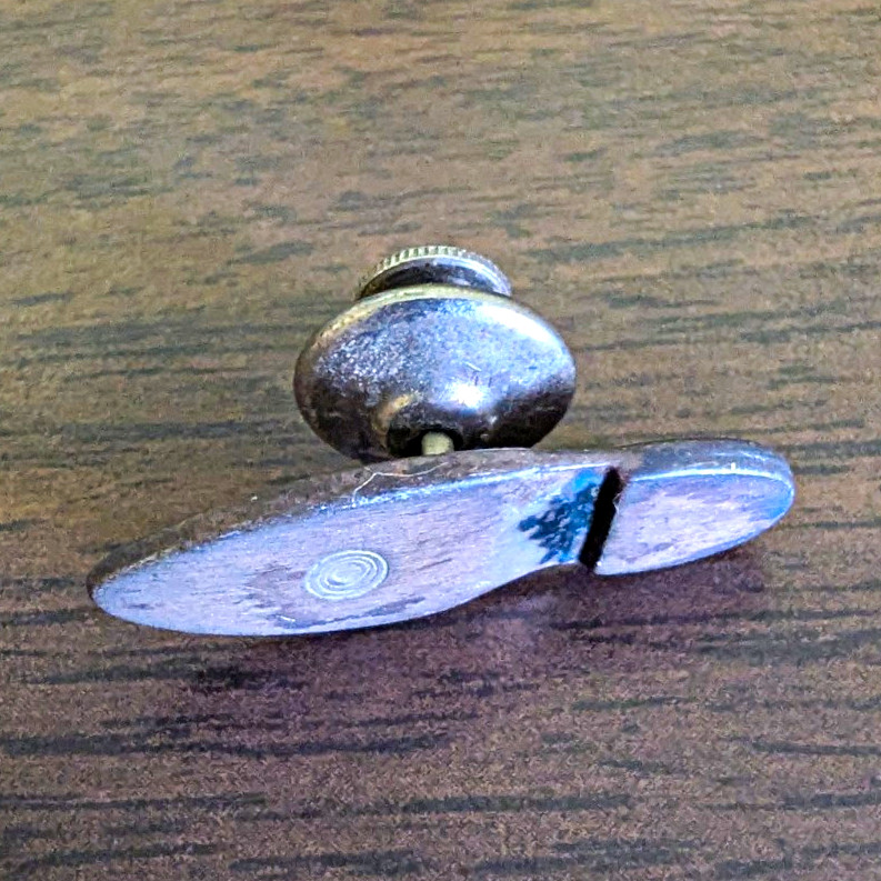Vintage 1952 Adlai Stevenson Presidential Campaign Hole In Shoe Lapel Pin Vintage 1952 Adlai Stevenson Presidential Campaign Hole In Shoe Lapel Pin