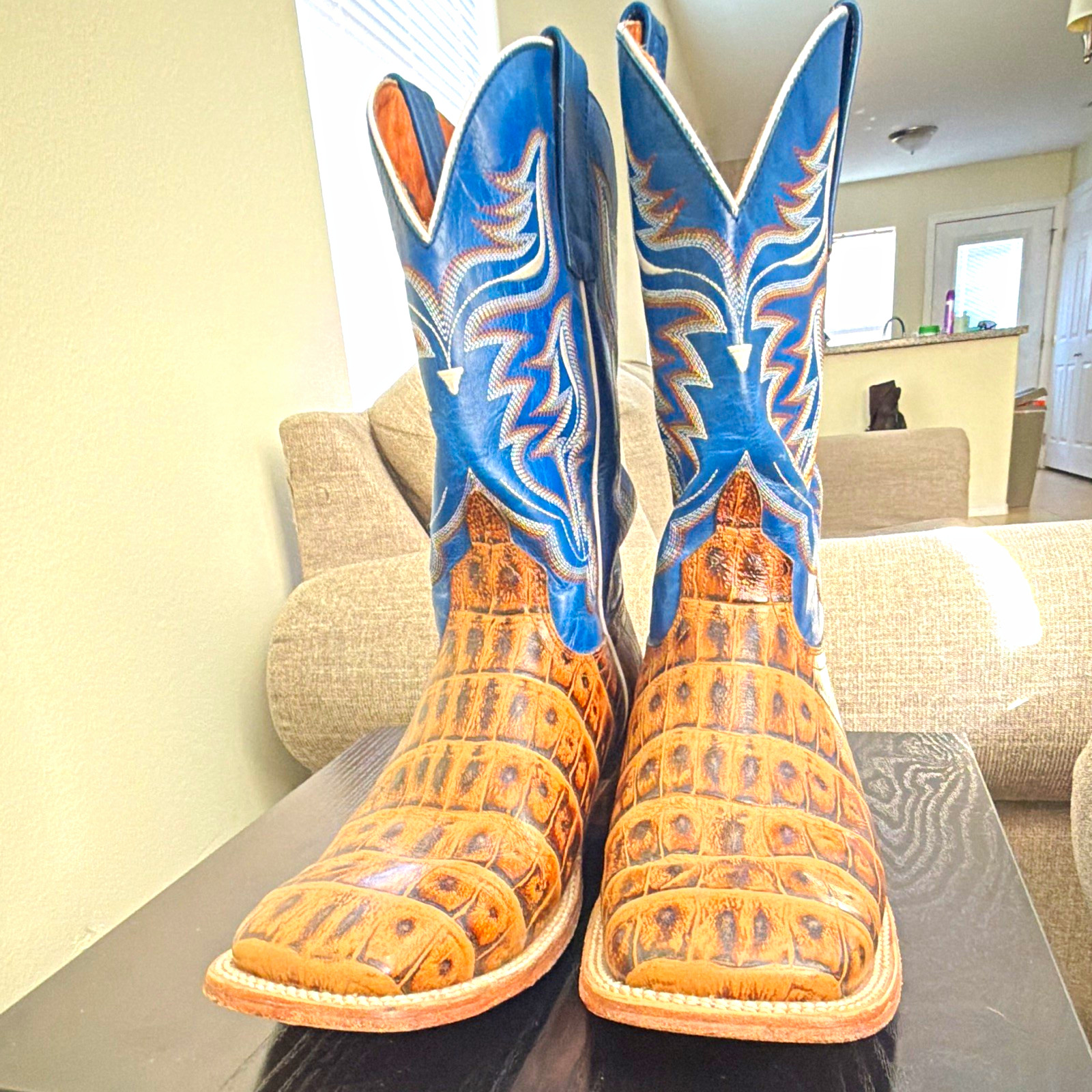 Alfa Western Blue & Rustic Brown caiman neck square toed boots