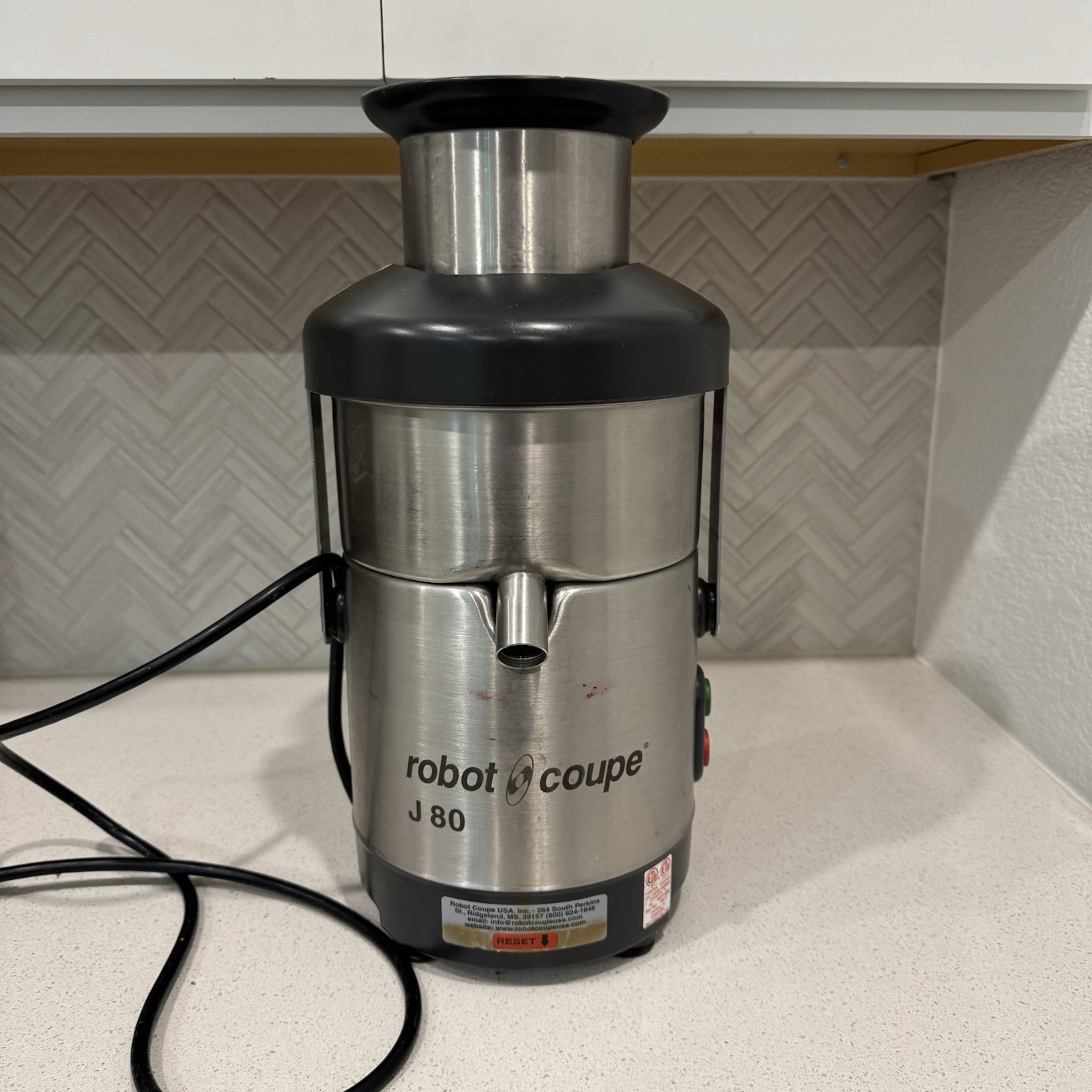 Robot Coupe J80 Ultra Comerical Automatic Juicer - Tested Incomplete Robot Coupe J80 Ultra Comerical Automatic Juicer - Tested Incomplete