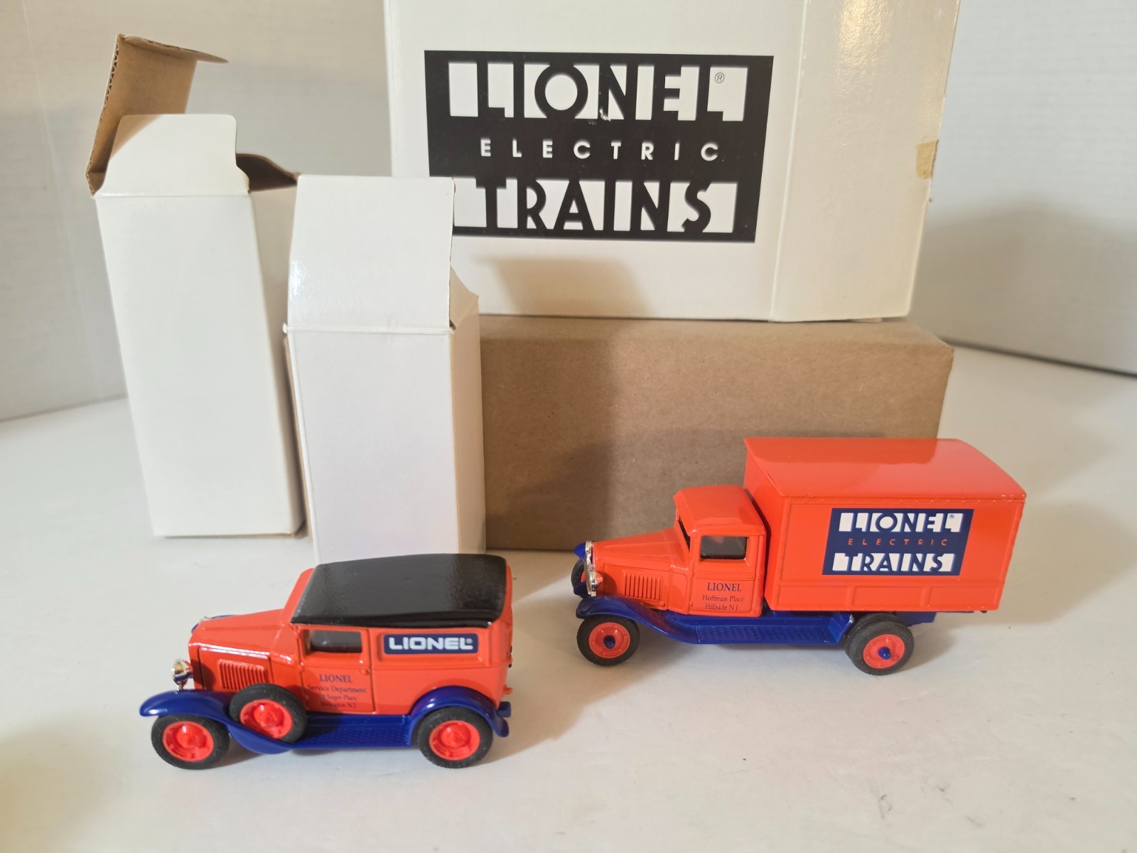 ERTL # 3522 Lionel Eastwood Automobilia Chevy Chevrolet Service Trucks New OB ERTL # 3522 Lionel Eastwood Automobilia Chevy Chevrolet Service Trucks New OB